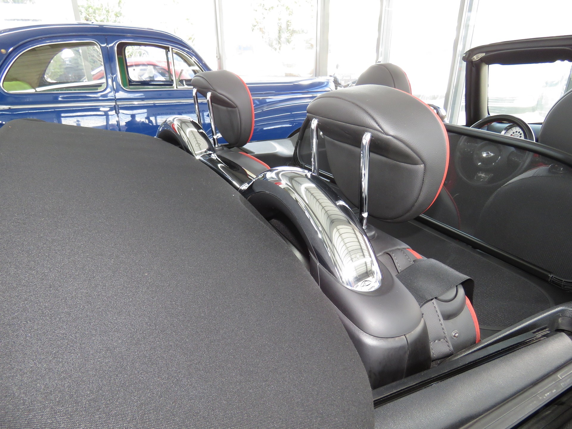 MINI Cooper S Cabriolet-image-18