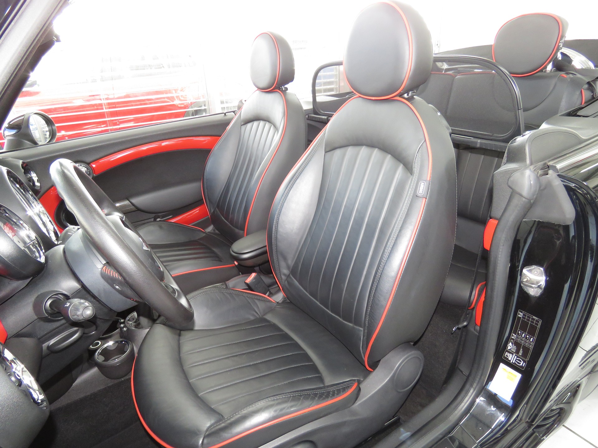 MINI Cooper S Cabriolet-image-11