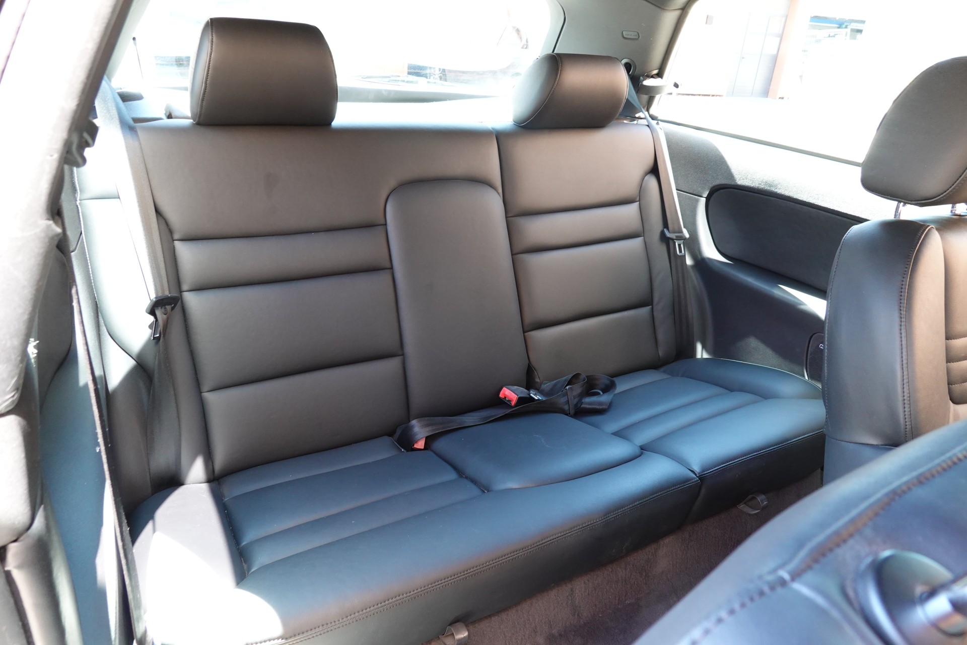 AUDI S3 quattro * Véhicule CH * Intérieur Cuir * 100% d'origine * Tempomat * Son BOSE * Jantes 18 * Sièges électriques *-image-19