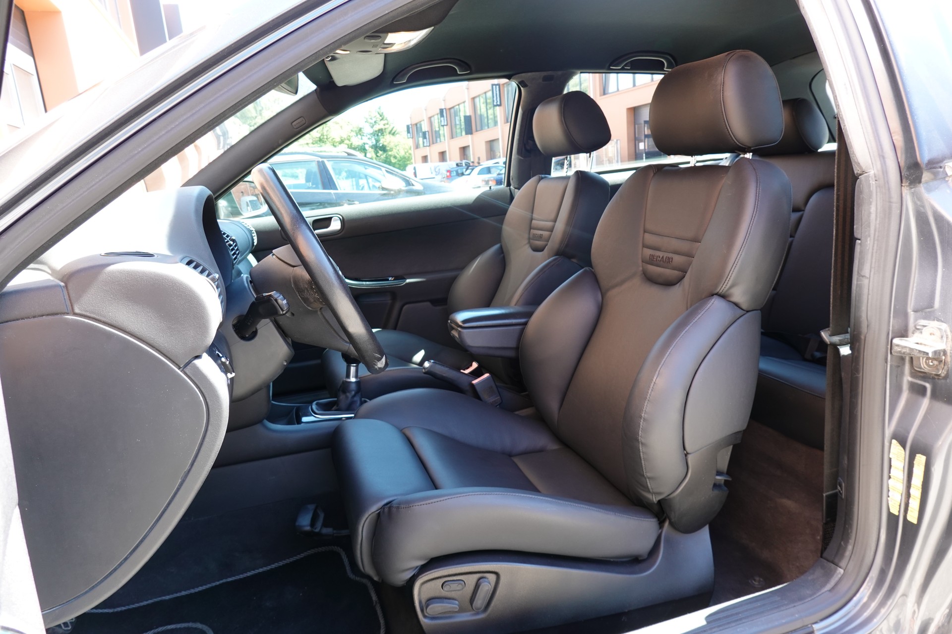 AUDI S3 quattro * Véhicule CH * Intérieur Cuir * 100% d'origine * Tempomat * Son BOSE * Jantes 18 * Sièges électriques *-image-17
