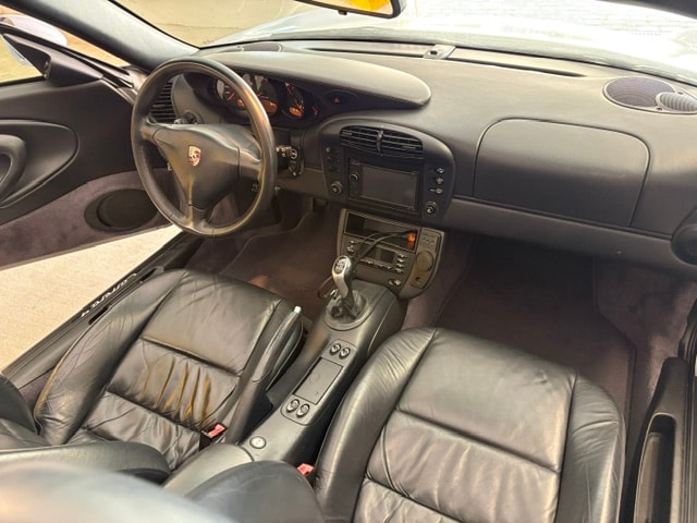 PORSCHE 3.4 Carrera 4-image-2
