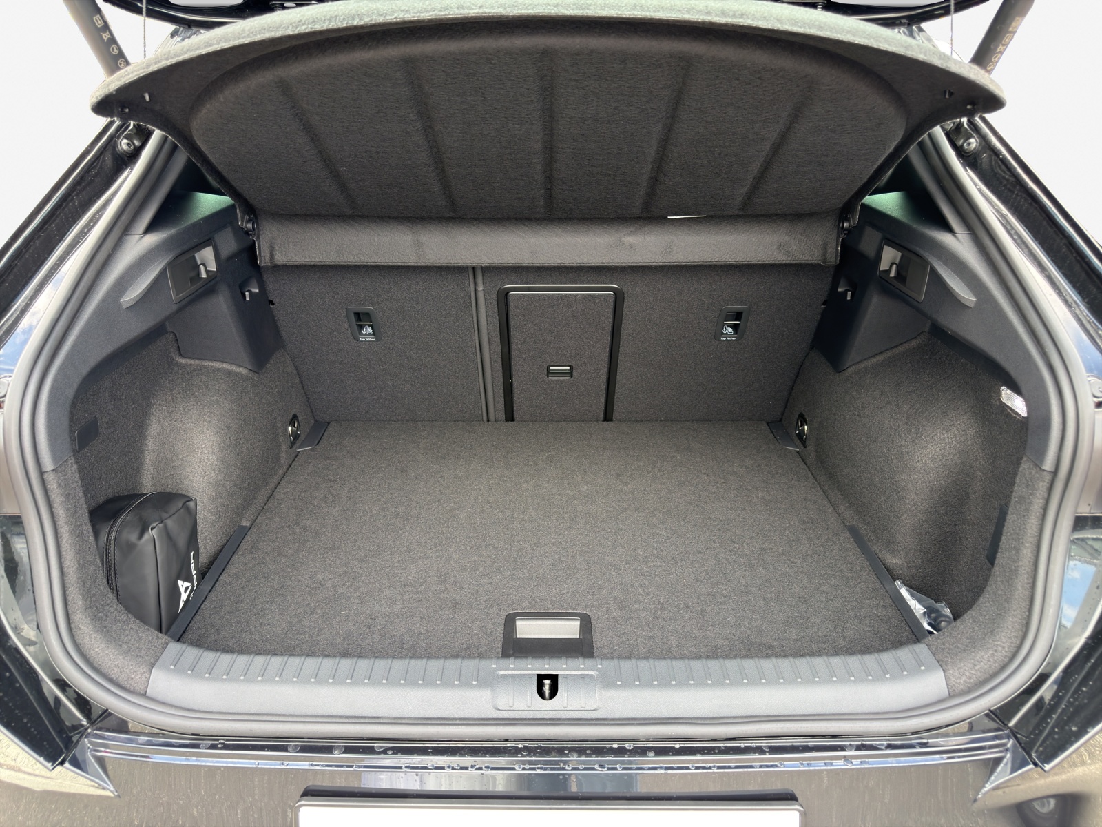 CUPRA Formentor 1.5 TSI Prime Edition DSG-image-12