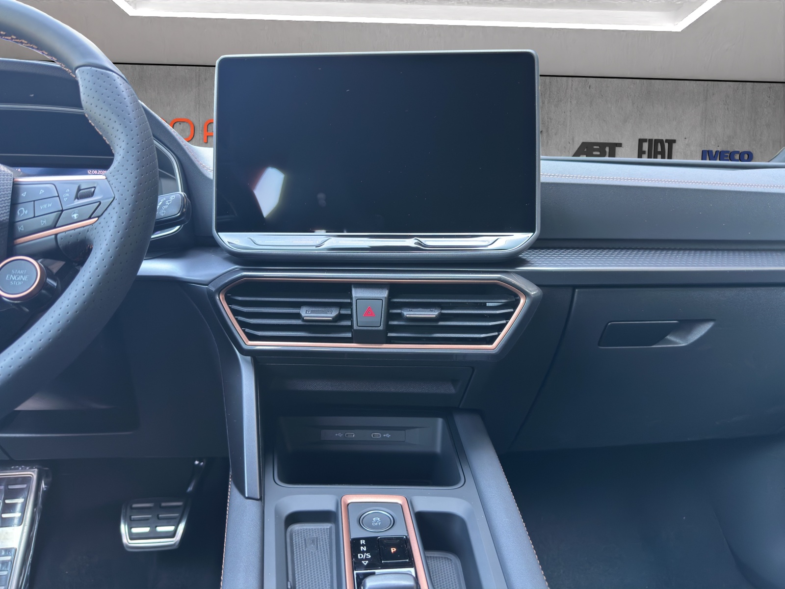 CUPRA LEON 2.0 TSI VZ DSG-image-14