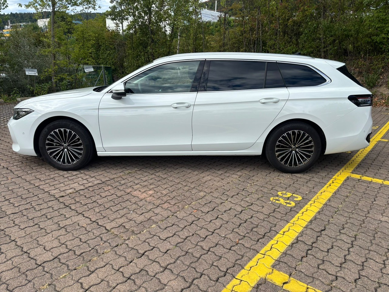 VW 2.0 TDI Elegance DSG-image-5