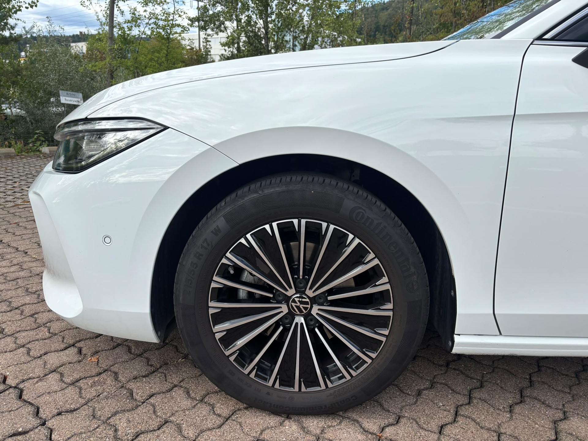 VW 2.0 TDI Elegance DSG-image-6