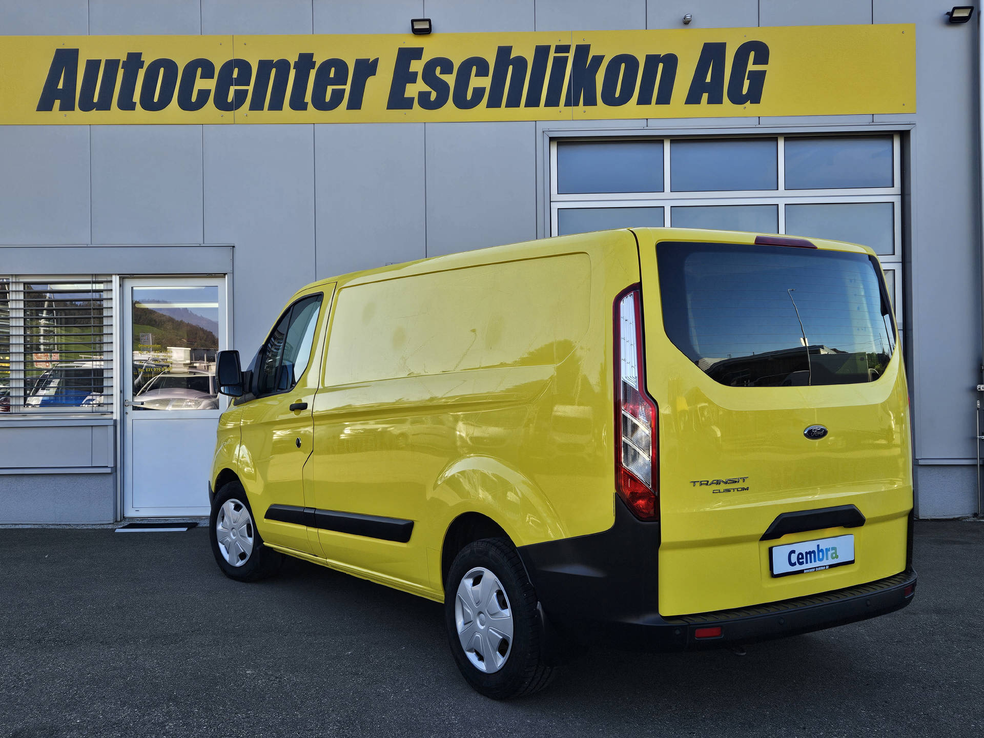 FORD Transit Custom Van 320 L1 2.0 TDCi 130 Trend * Klima * Tempomat * Frisch ab MFK * Nutzlast von 1'129KG *-image-3