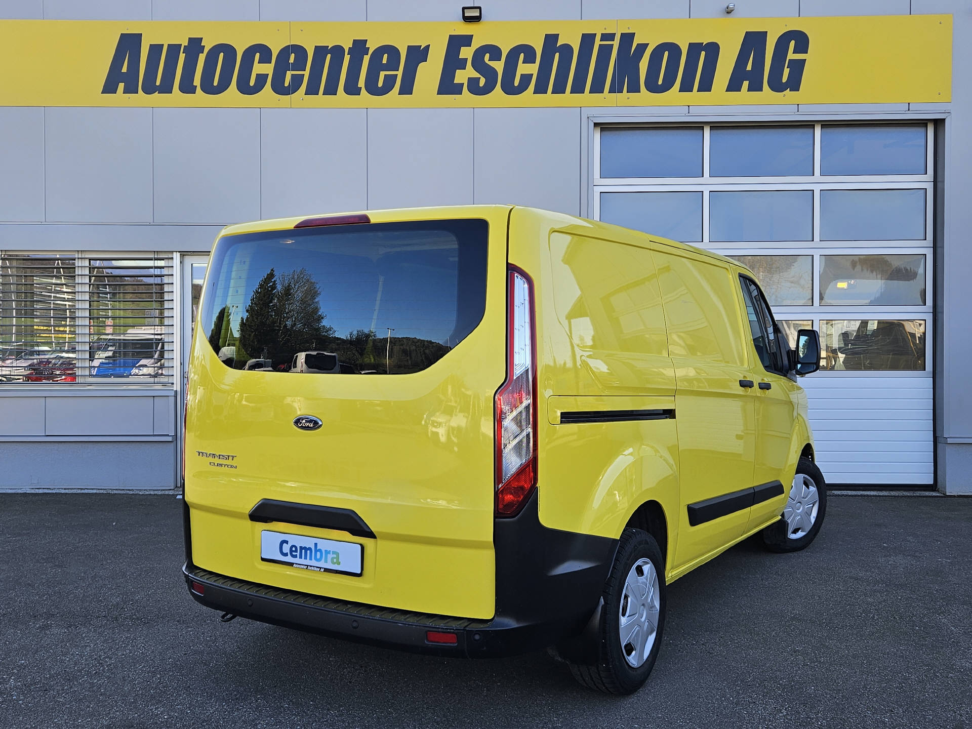 FORD Transit Custom Van 320 L1 2.0 TDCi 130 Trend * Klima * Tempomat * Frisch ab MFK * Nutzlast von 1'129KG *-image-2