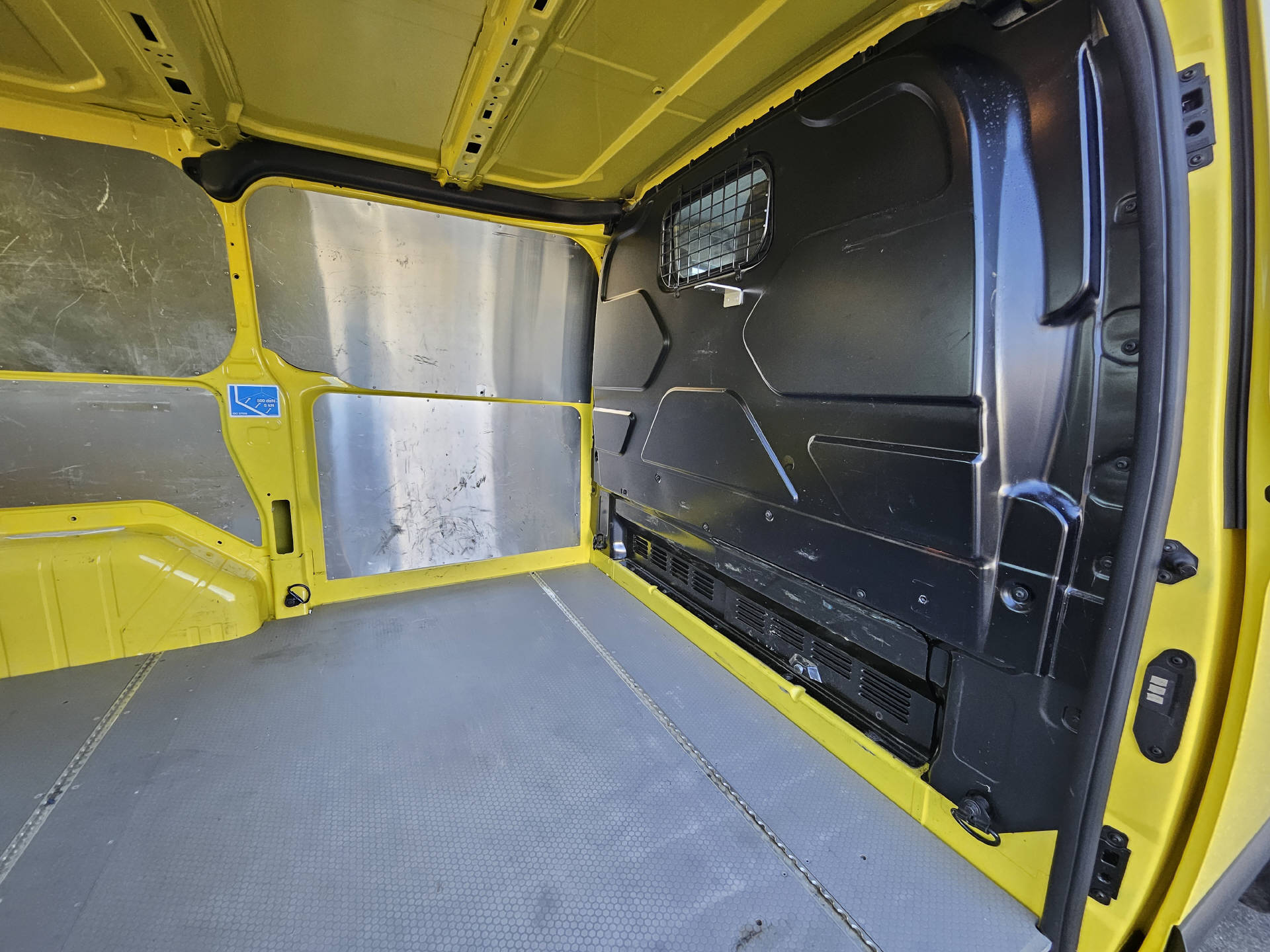 FORD Transit Custom Van 320 L1 2.0 TDCi 130 Trend * Klima * Tempomat * Frisch ab MFK * Nutzlast von 1'129KG *-image-8