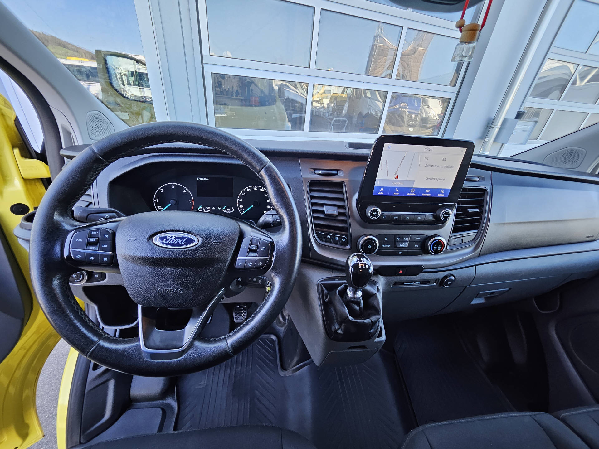 FORD Transit Custom Van 320 L1 2.0 TDCi 130 Trend * Klima * Tempomat * Frisch ab MFK * Nutzlast von 1'129KG *-image-4