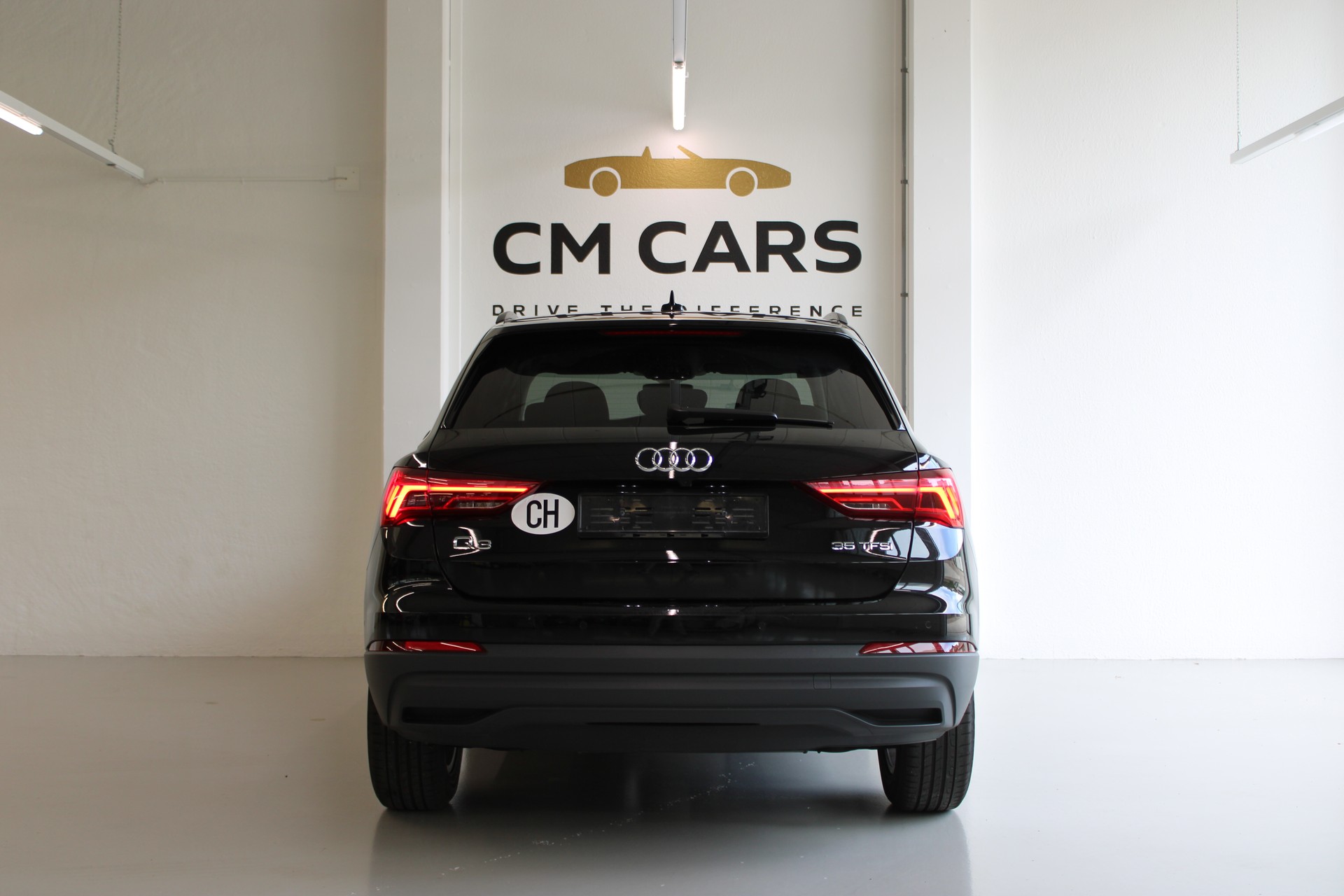AUDI Q3 35 TFSI S-tronic-image-4