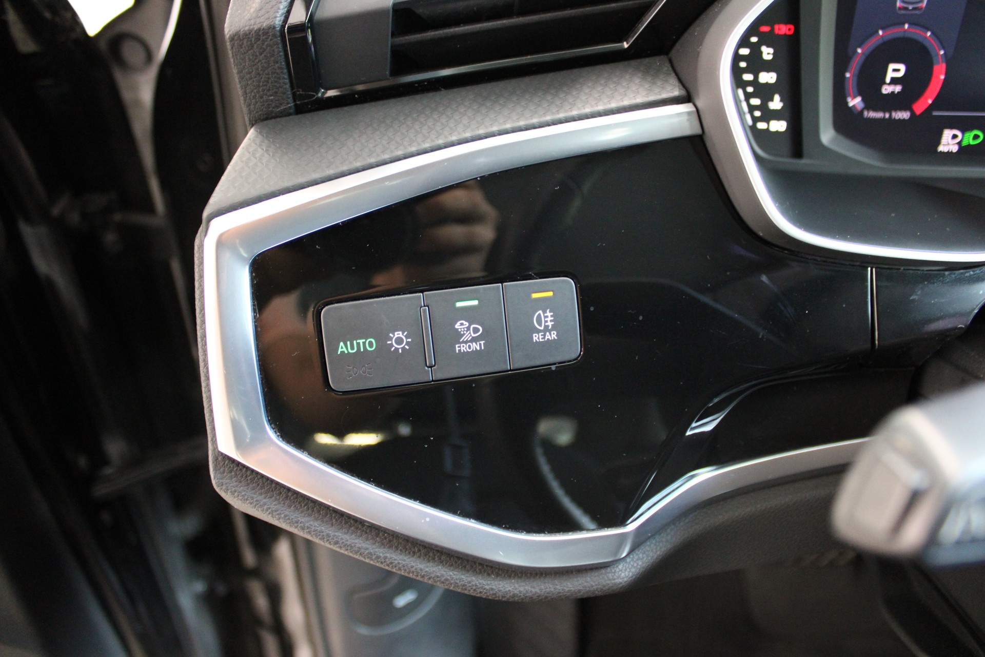 AUDI Q3 35 TFSI S-tronic-image-26