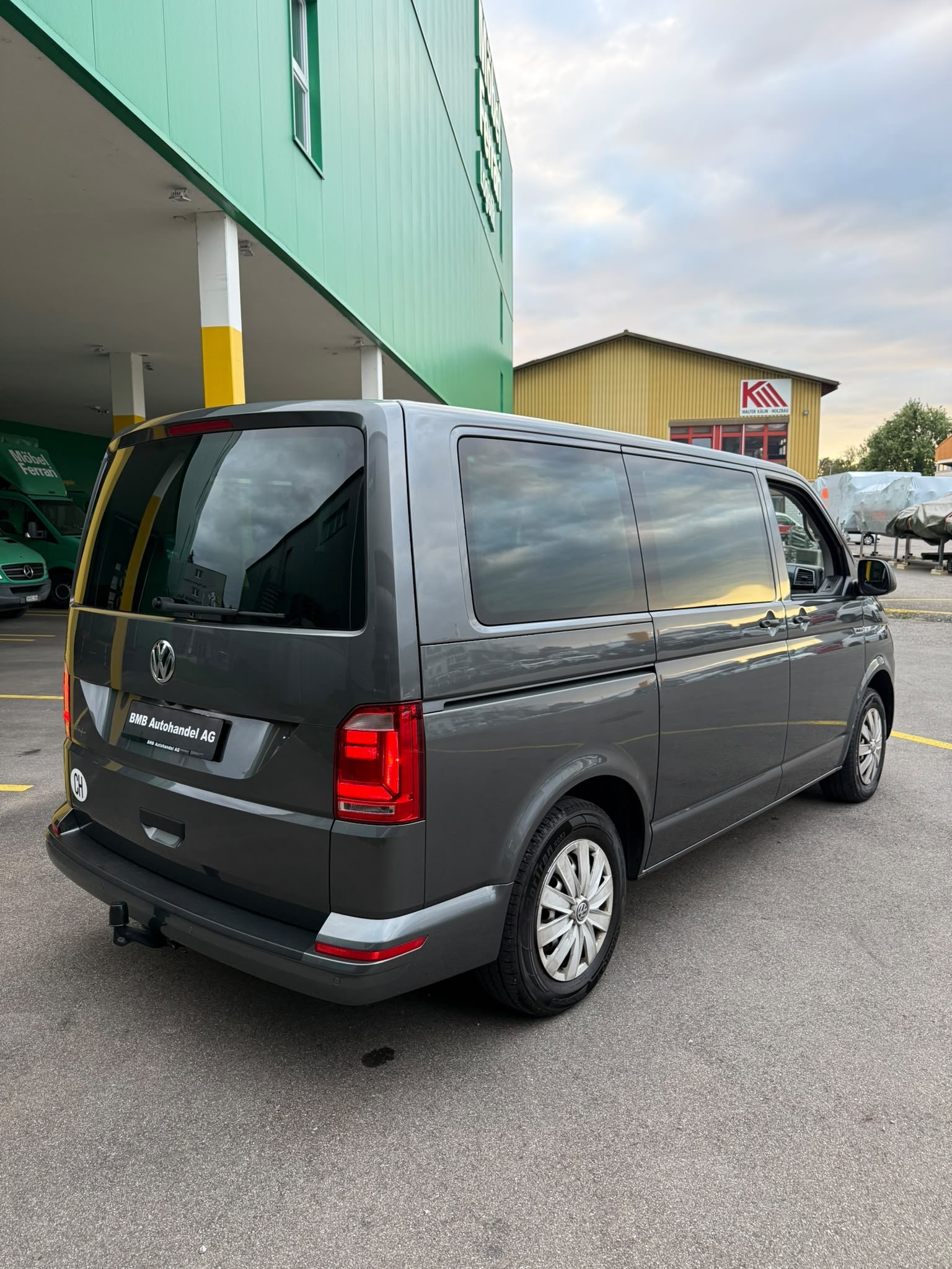 VW T6 Multivan 2.0 TDI Comfort. '70 Jahre Bulli' DSG-image-6
