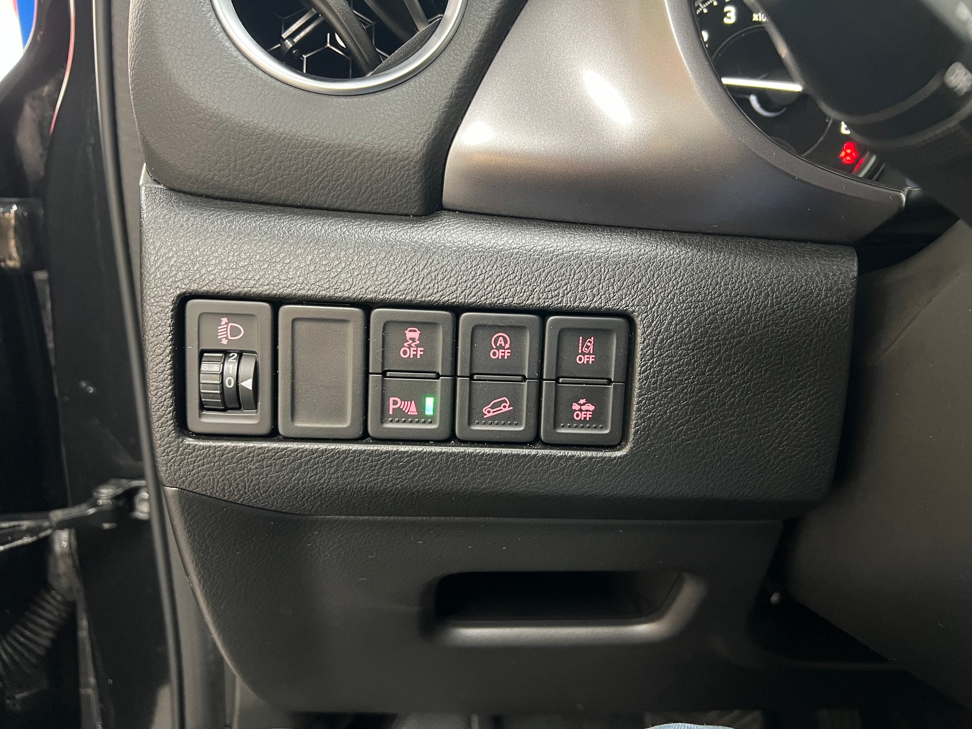SUZUKI Vitara 1.4 Boosterjet Compact + 4x4 Hybrid Automatic-image-15