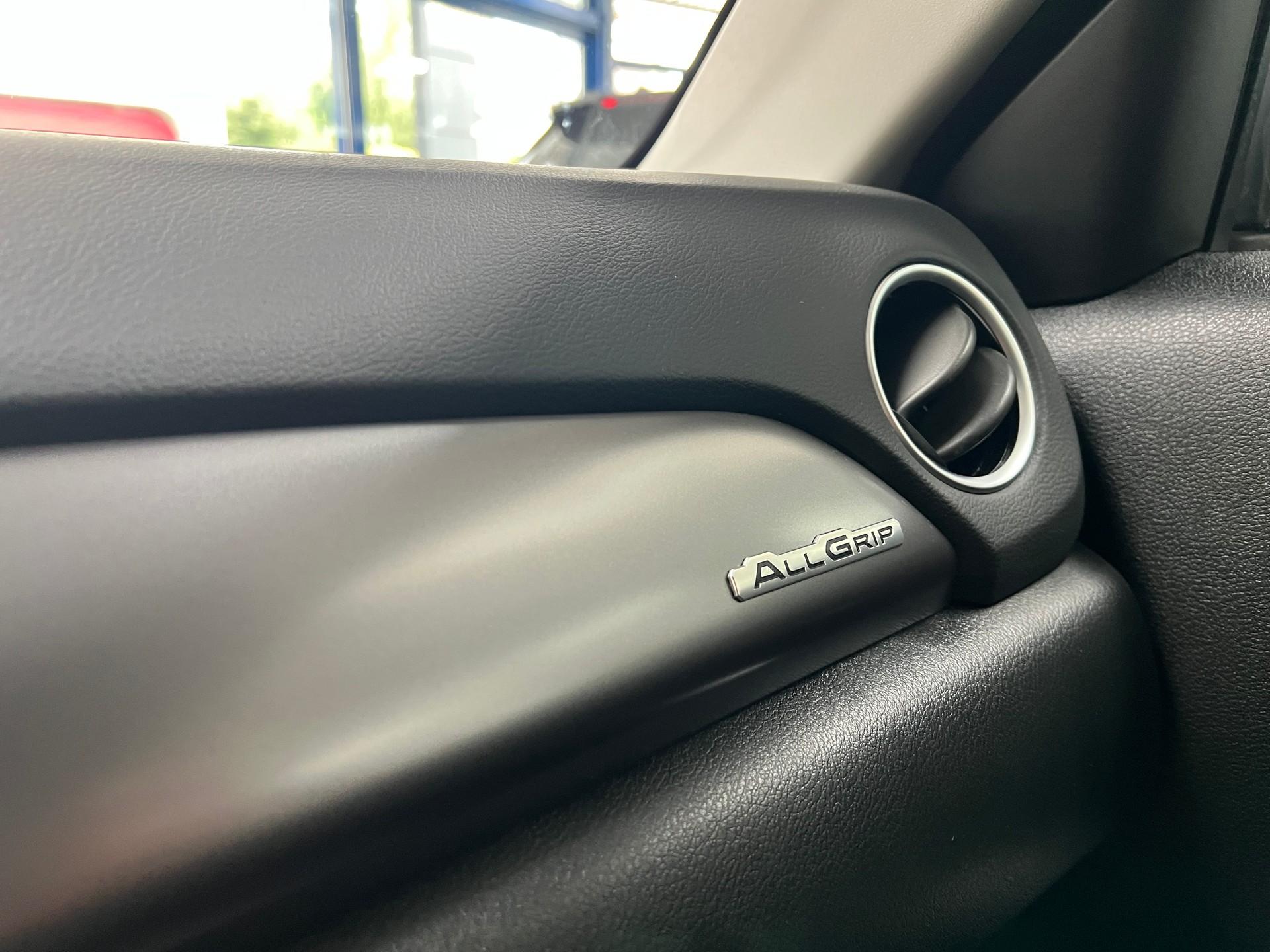 SUZUKI Vitara 1.4 Boosterjet Compact + 4x4 Hybrid Automatic-image-14
