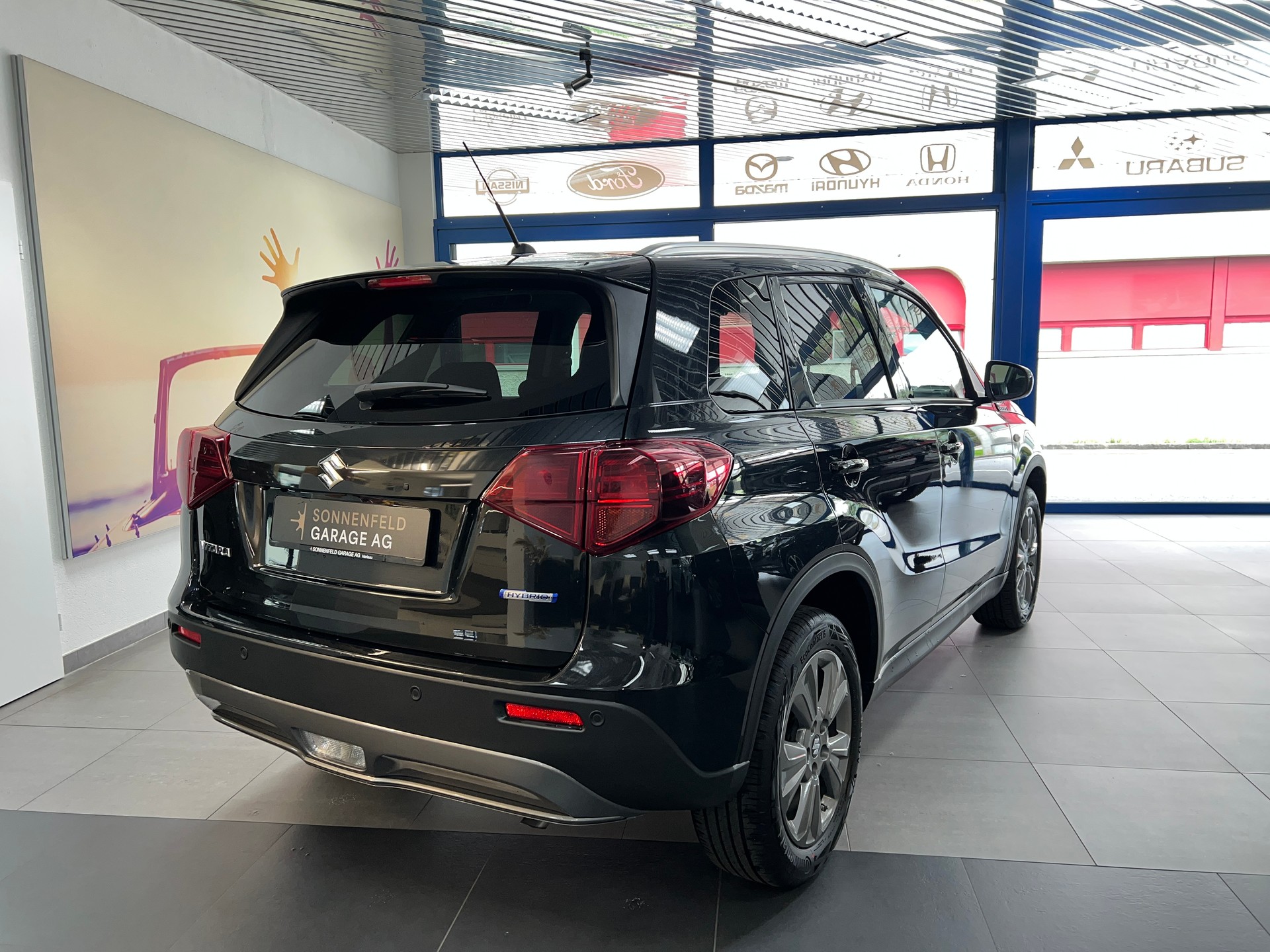 SUZUKI Vitara 1.4 Boosterjet Compact + 4x4 Hybrid Automatic-image-4
