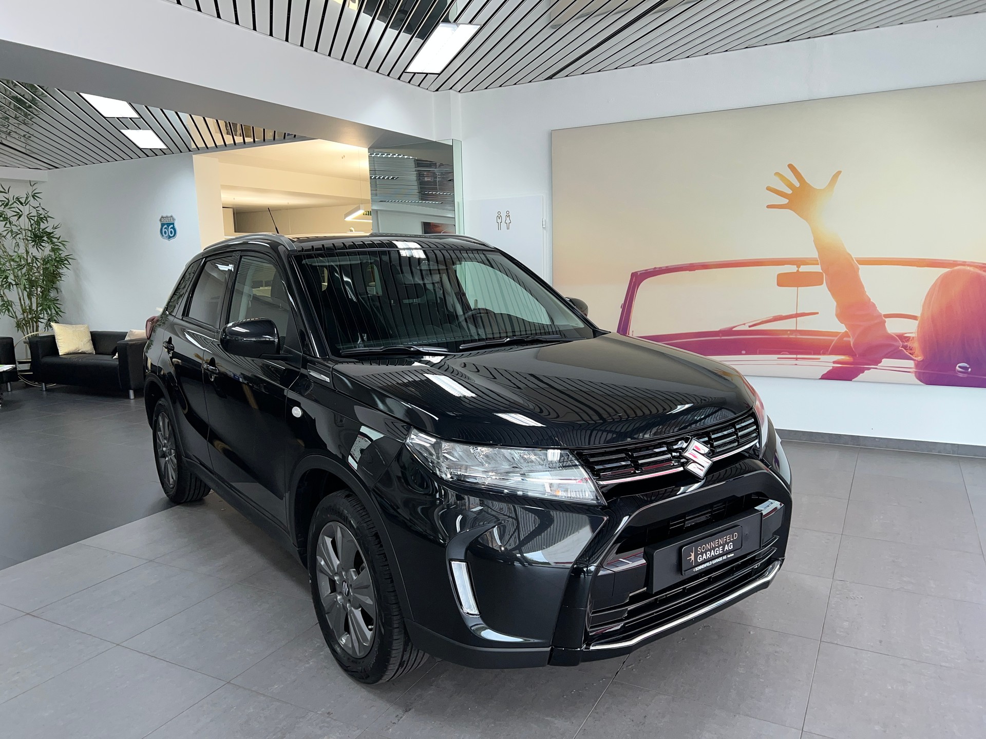 SUZUKI Vitara 1.4 Boosterjet Compact + 4x4 Hybrid Automatic-image-0