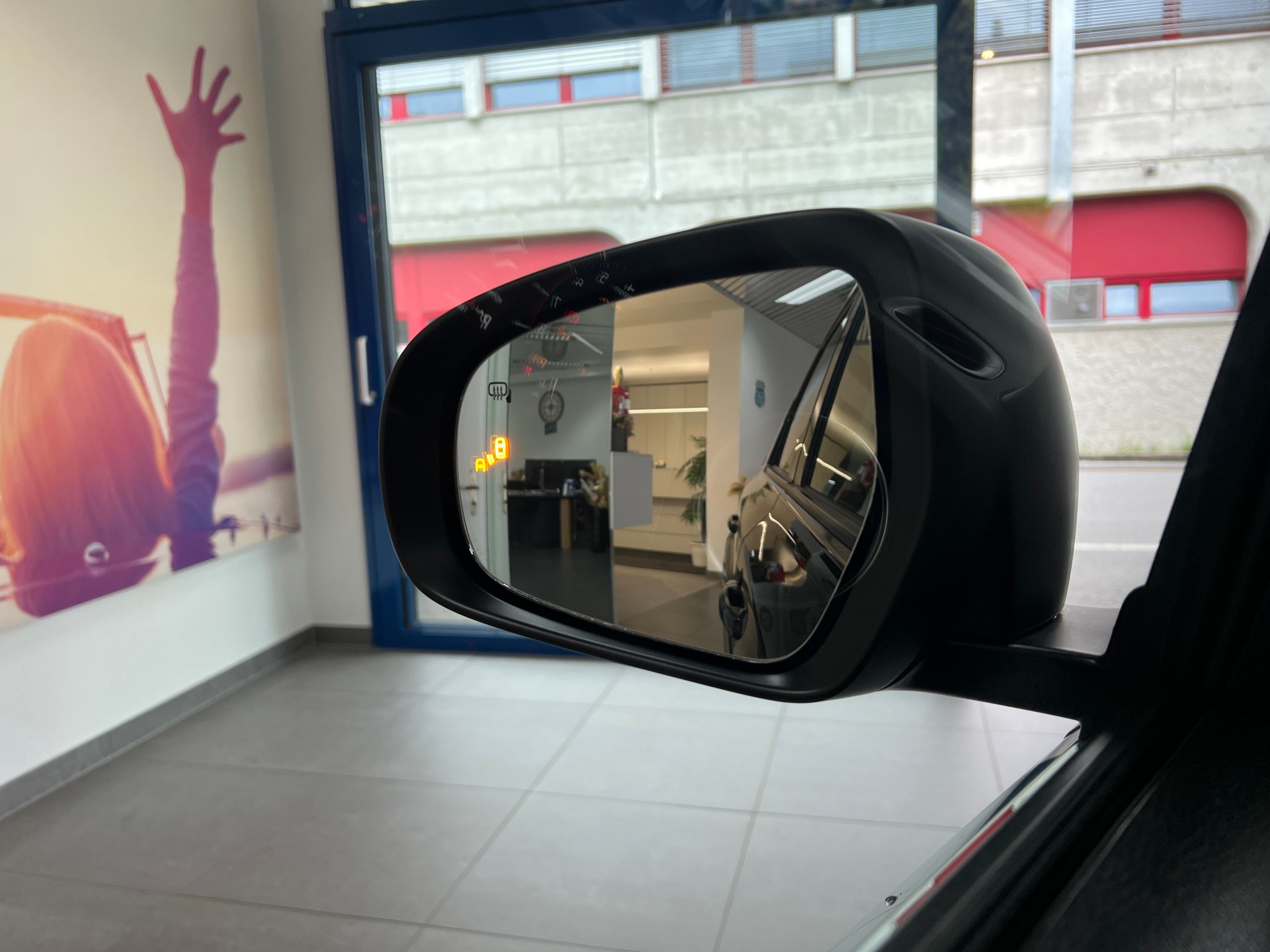 SUZUKI Vitara 1.4 Boosterjet Compact + 4x4 Hybrid Automatic-image-17