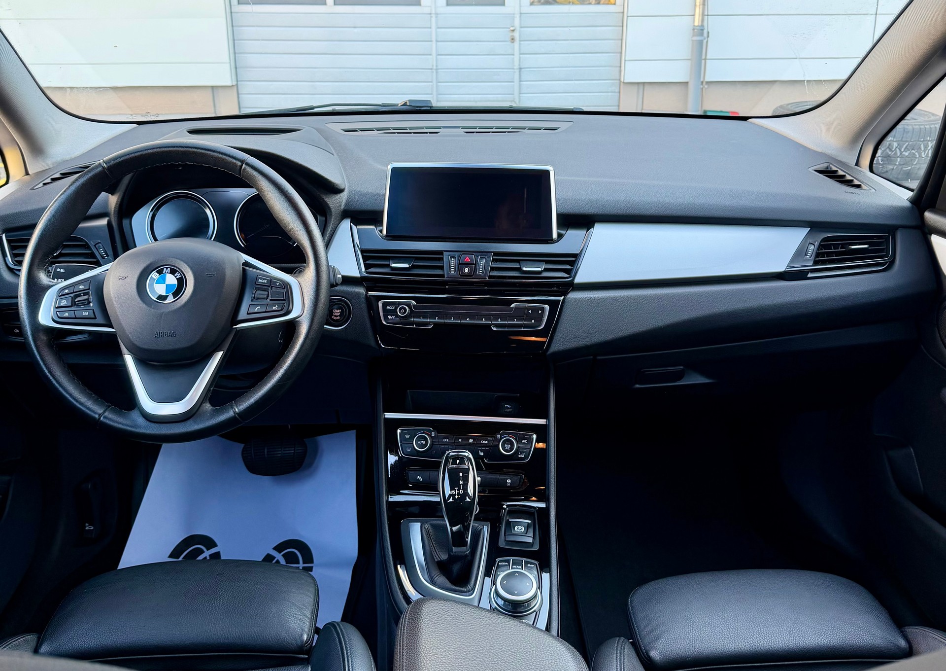 BMW 220d xDrive Gran Tourer Steptronic/ CH Fahrzeug/ LED Scheinwerfer/ Sportsitze Leder/ HeadupDisplay/ Rückfahrkamera/ 12M Garantie-image-4