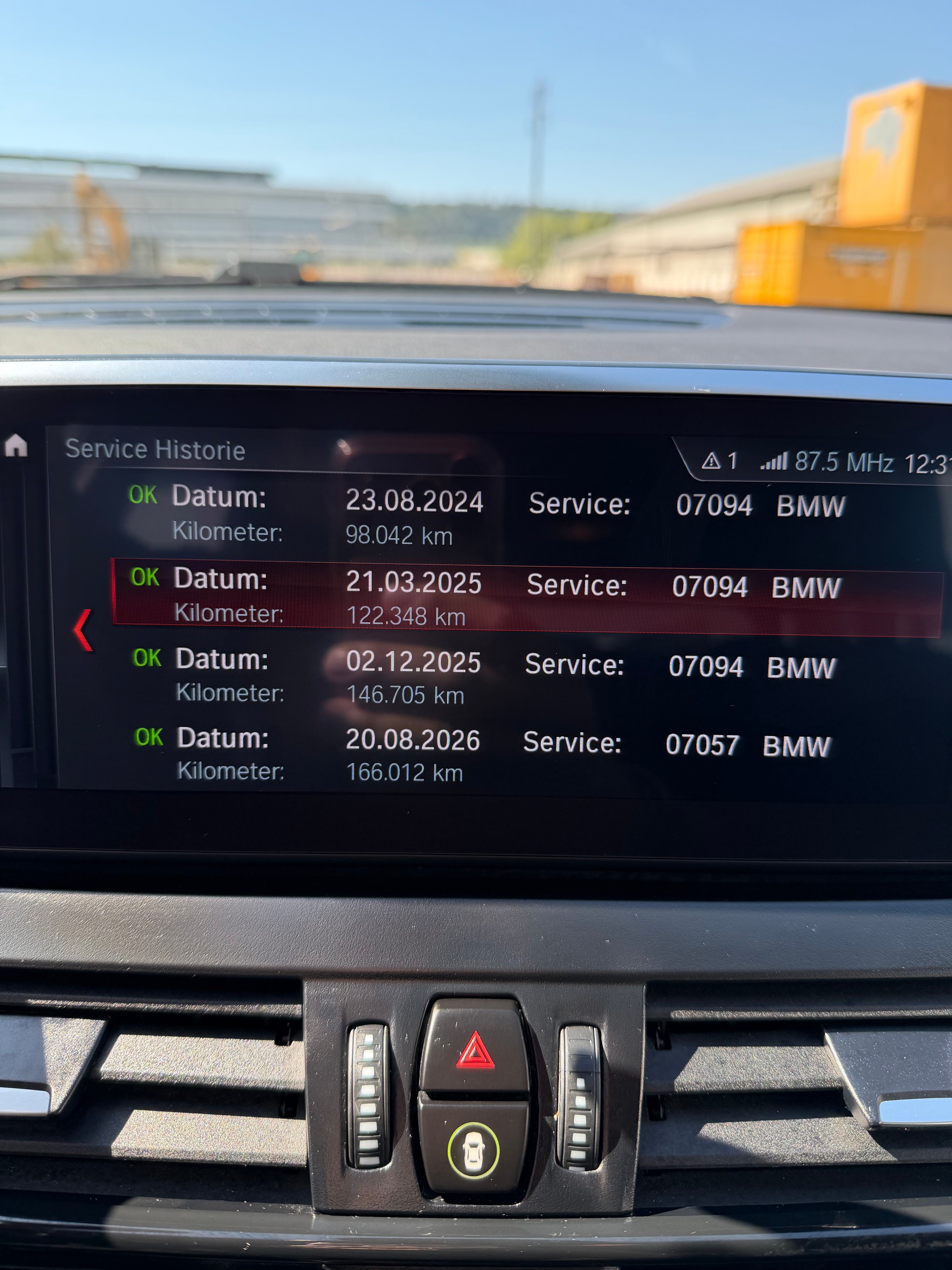 BMW 220d xDrive Gran Tourer Steptronic/ CH Fahrzeug/ LED Scheinwerfer/ Sportsitze Leder/ HeadupDisplay/ Rückfahrkamera/ 12M Garantie-image-12