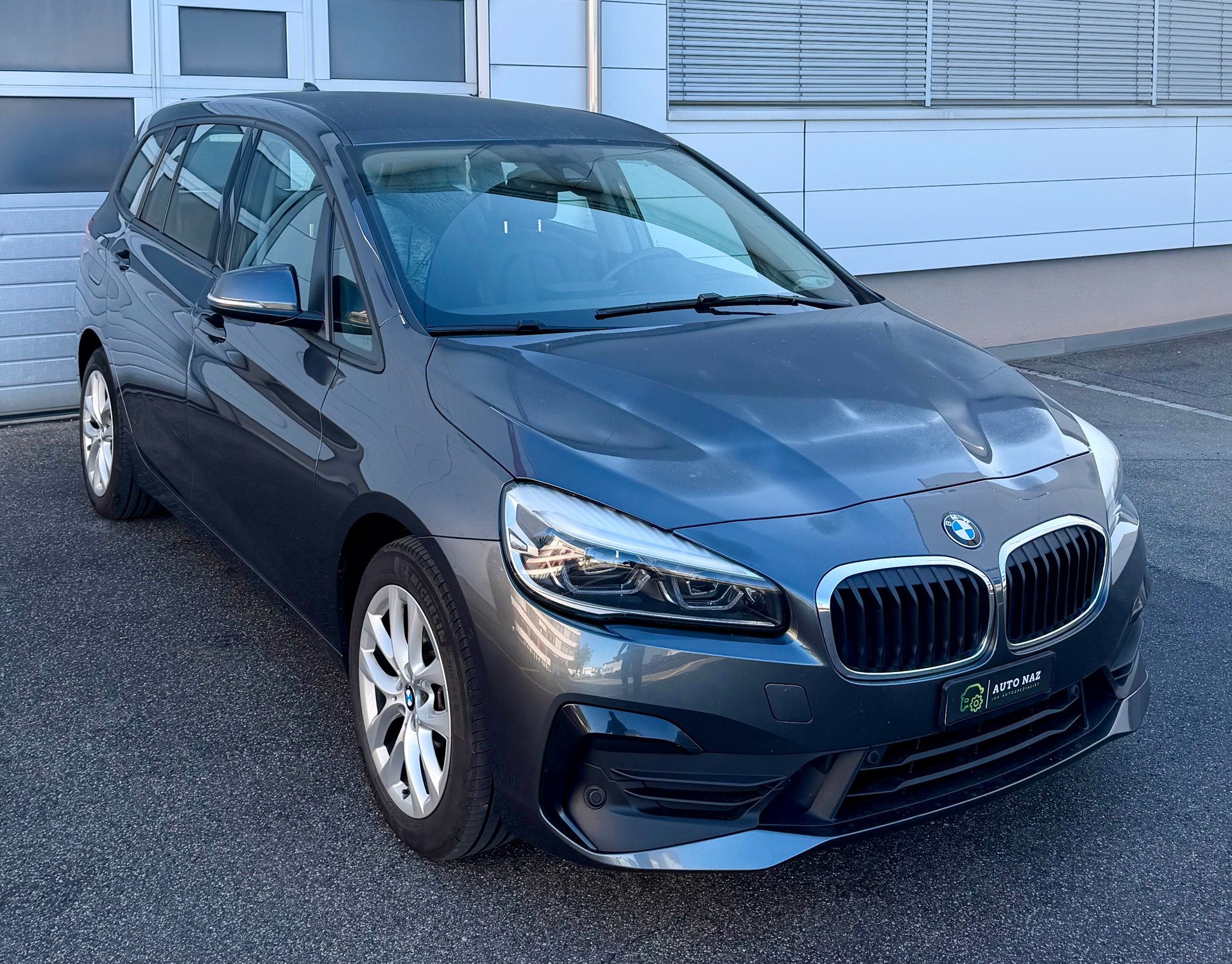 BMW 220d xDrive Gran T Steptronic** CH Fahrzeug** LED Scheinwerfer** Sportsitze Leder** HeadupDisplay** Rück.Kamera** 12M Garantie-image-1