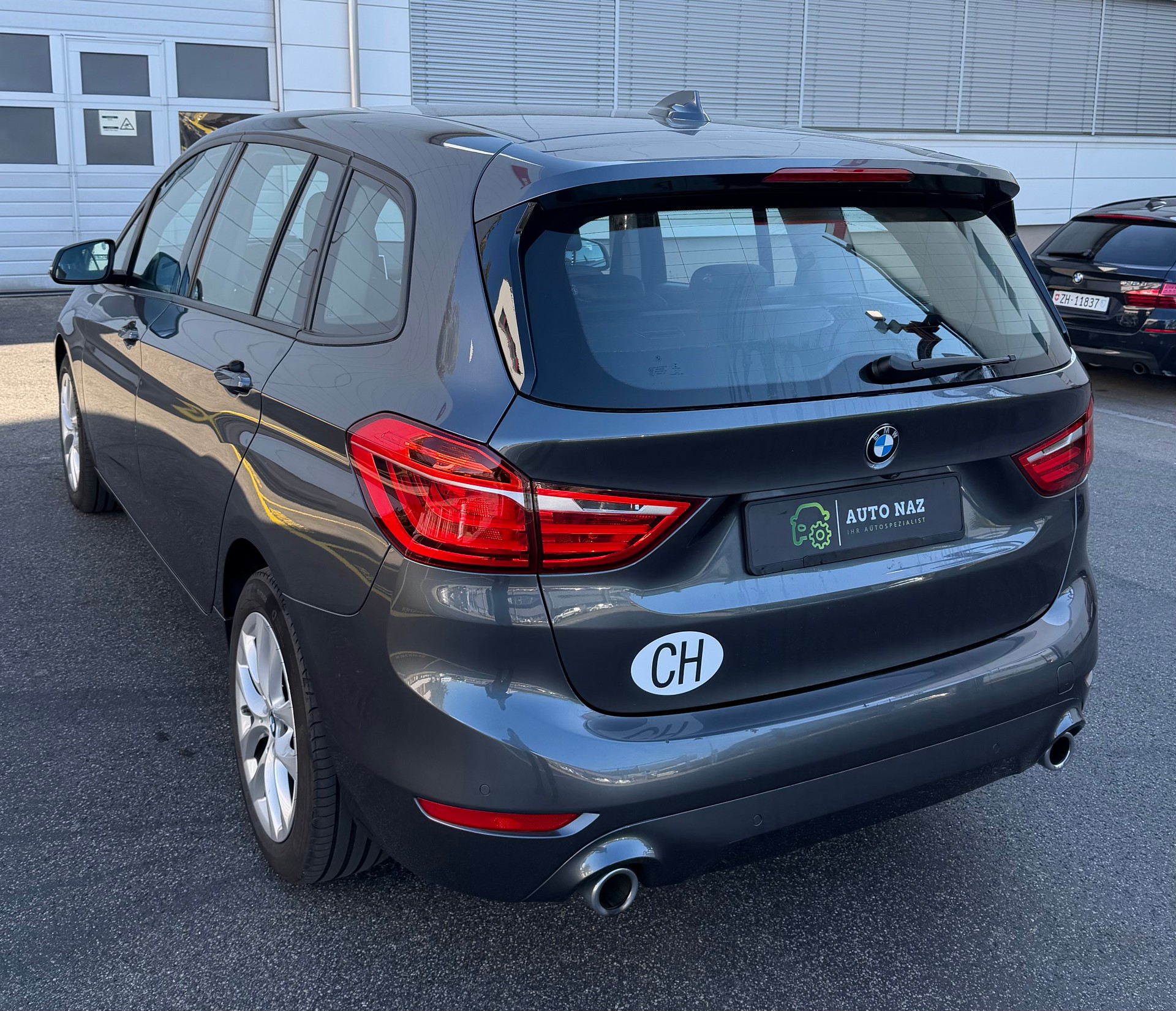 BMW 220d xDrive Gran Tourer Steptronic/ CH Fahrzeug/ LED Scheinwerfer/ Sportsitze Leder/ HeadupDisplay/ Rückfahrkamera/ 12M Garantie-image-3