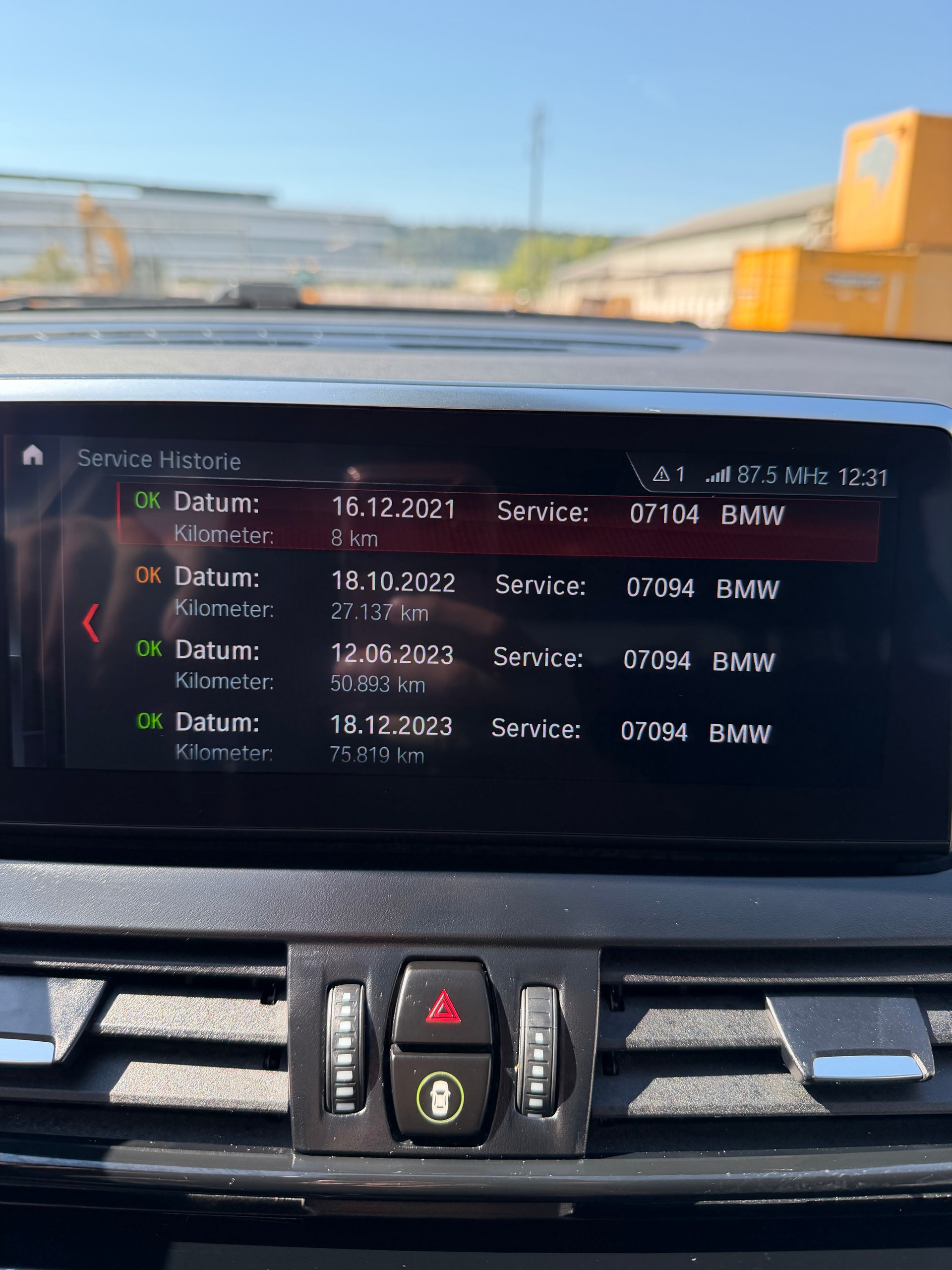 BMW 220d xDrive Gran Tourer Steptronic/ CH Fahrzeug/ LED Scheinwerfer/ Sportsitze Leder/ HeadupDisplay/ Rückfahrkamera/ 12M Garantie-image-11