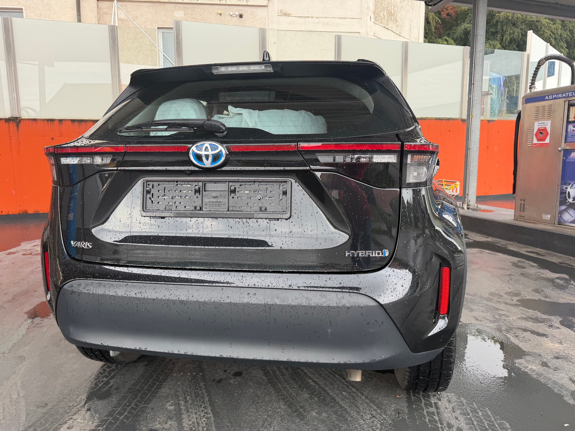 TOYOTA Yaris Cross 1.5 Active e-CVT-image-2