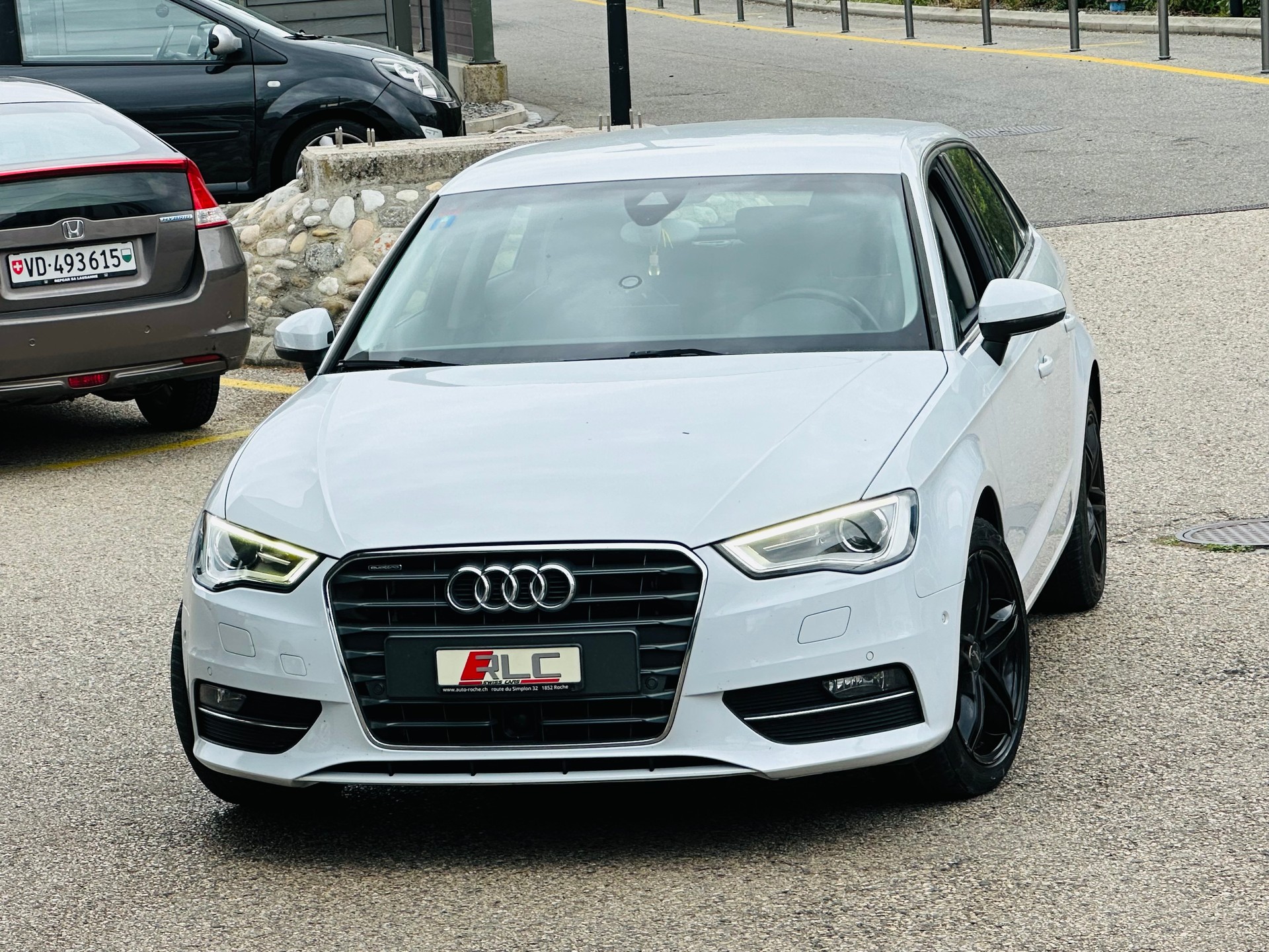 AUDI A3 Sportback 2.0 TDI Attraction quattro S-tronic-image-0