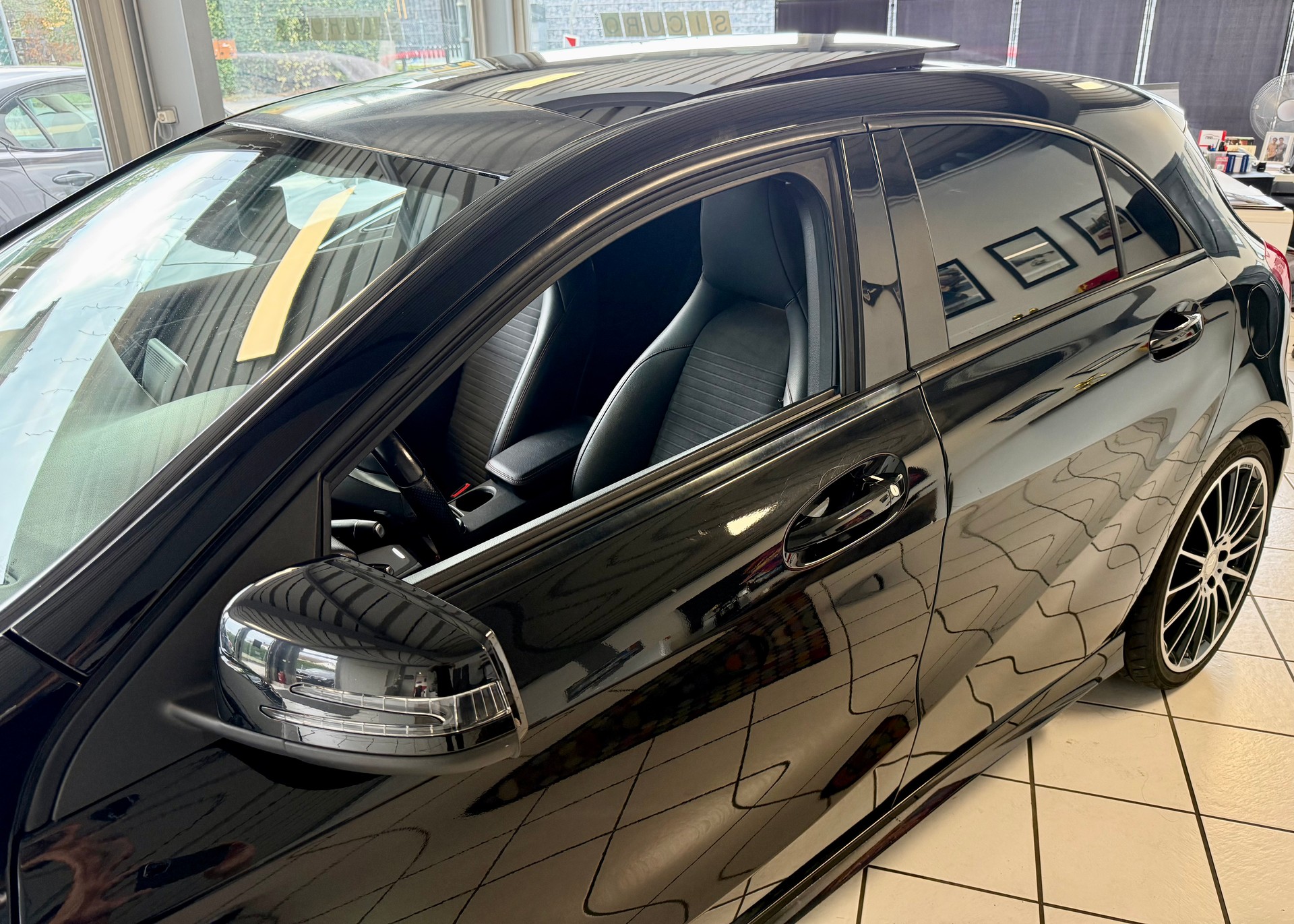 MERCEDES-BENZ A 250 Sport 4Matic 7G-DCT-image-5