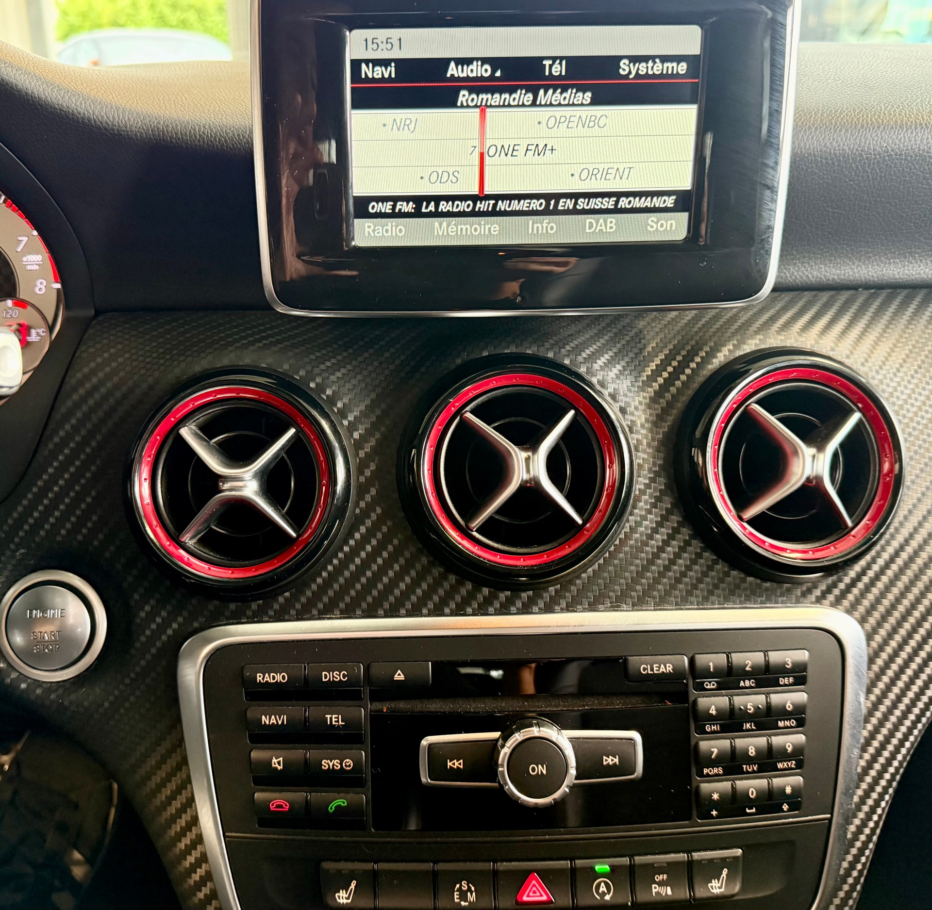 MERCEDES-BENZ A 250 Sport 4Matic 7G-DCT-image-19