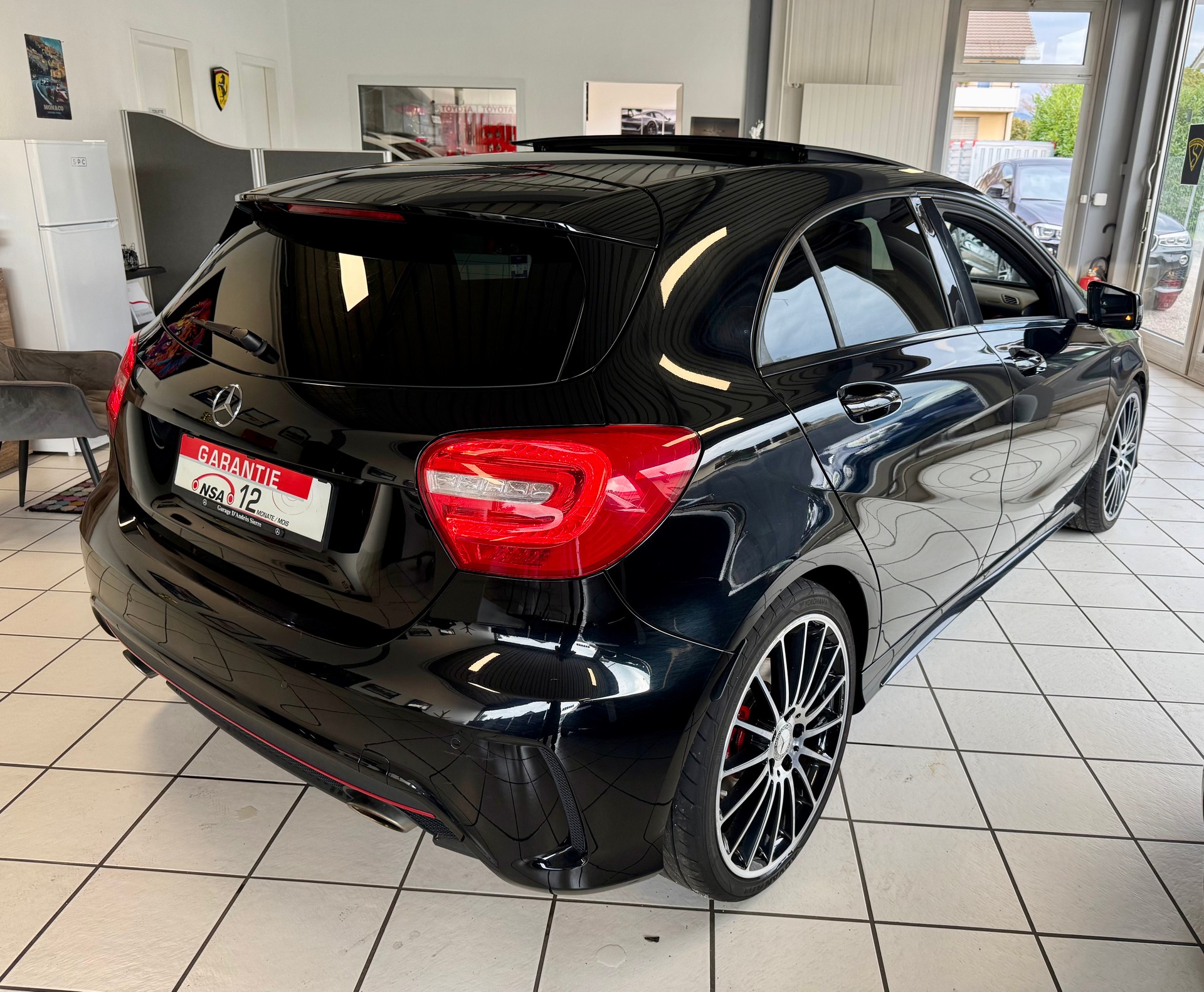 MERCEDES-BENZ A 250 Sport 4Matic 7G-DCT-image-9