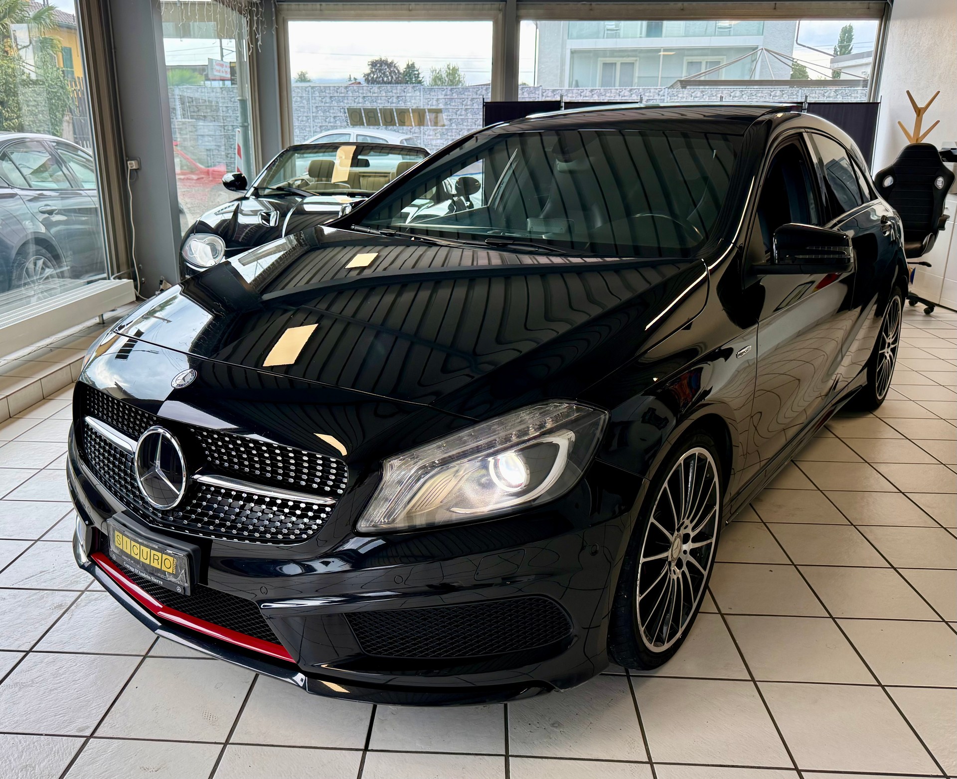 MERCEDES-BENZ A 250 Sport 4Matic 7G-DCT-image-3