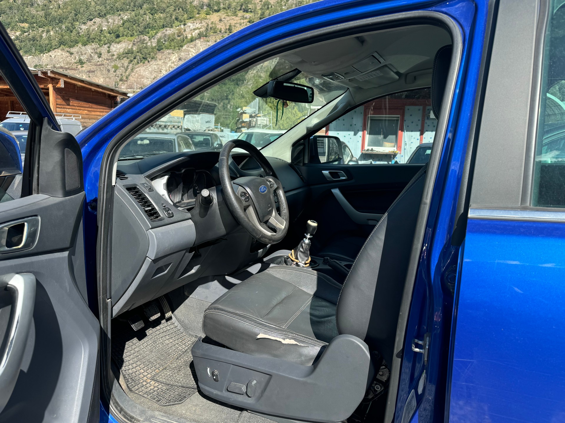 FORD Ranger Wildtrak 3.2 TDCi 4x4 A-image-10