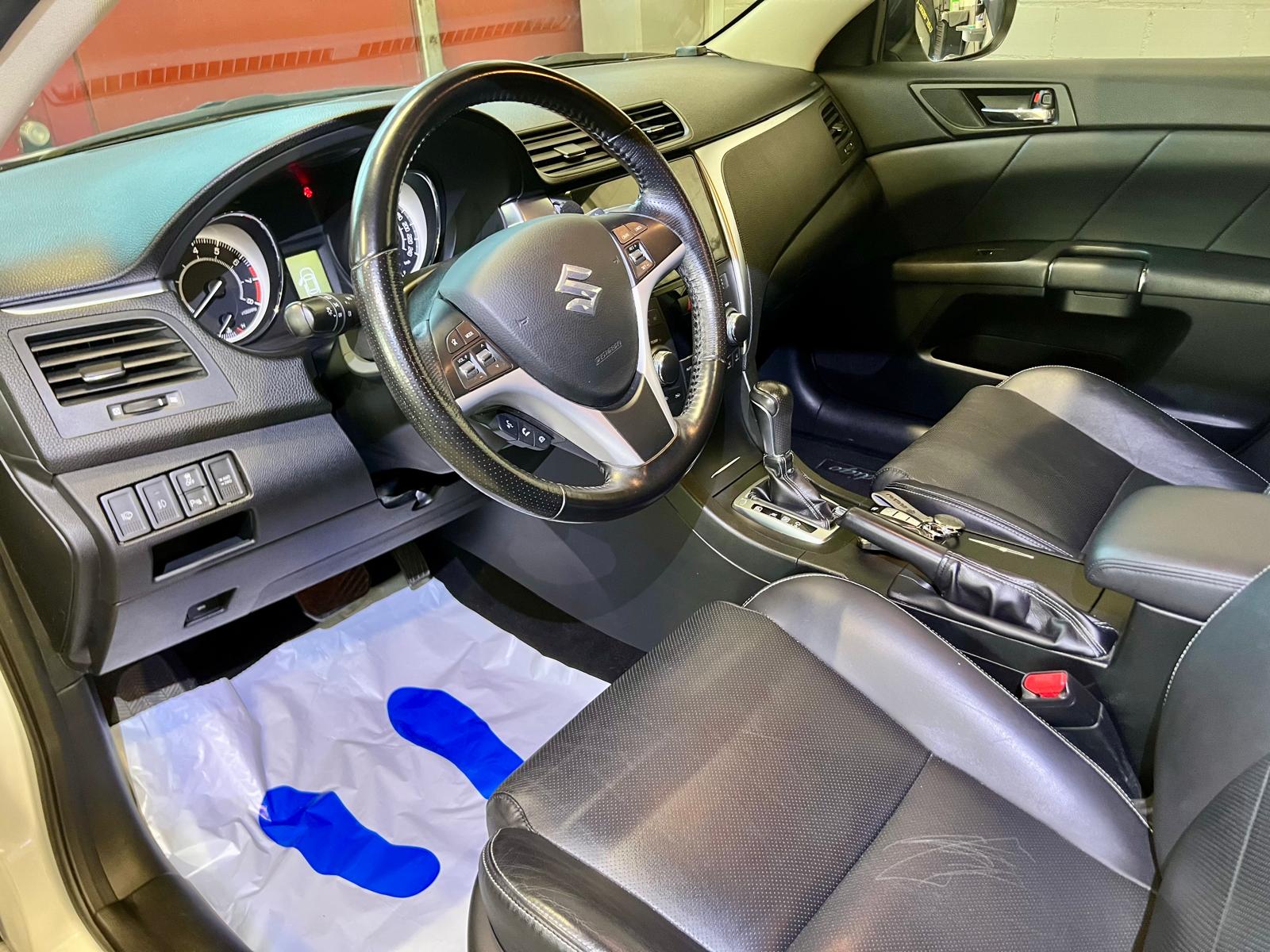 SUZUKI Kizashi 2.4 GL Top Indigo 4WD CVT Sport ✅-image-10