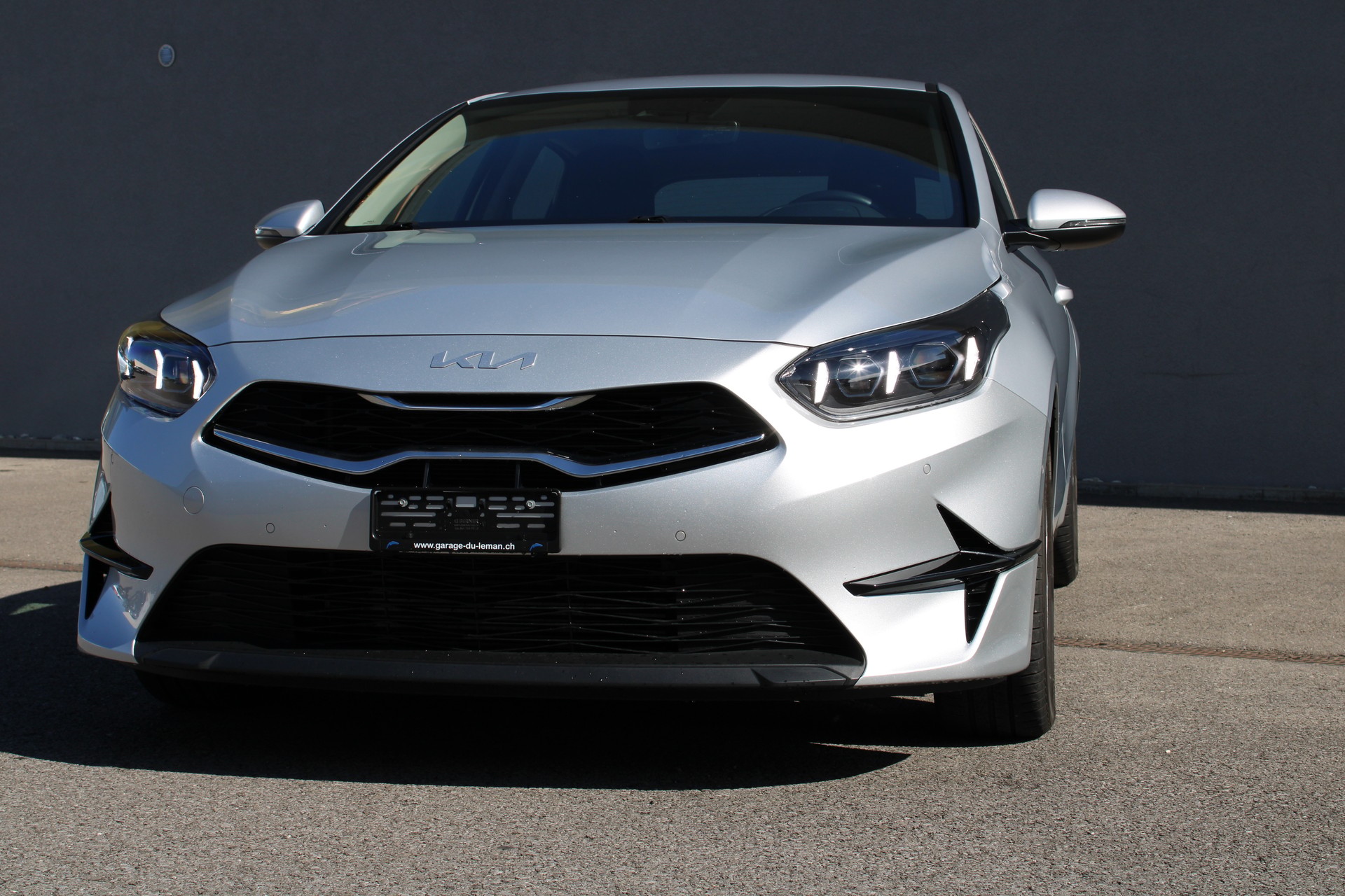 KIA Ceed 1.5 T-GDi MHEV Power DCT-image-1