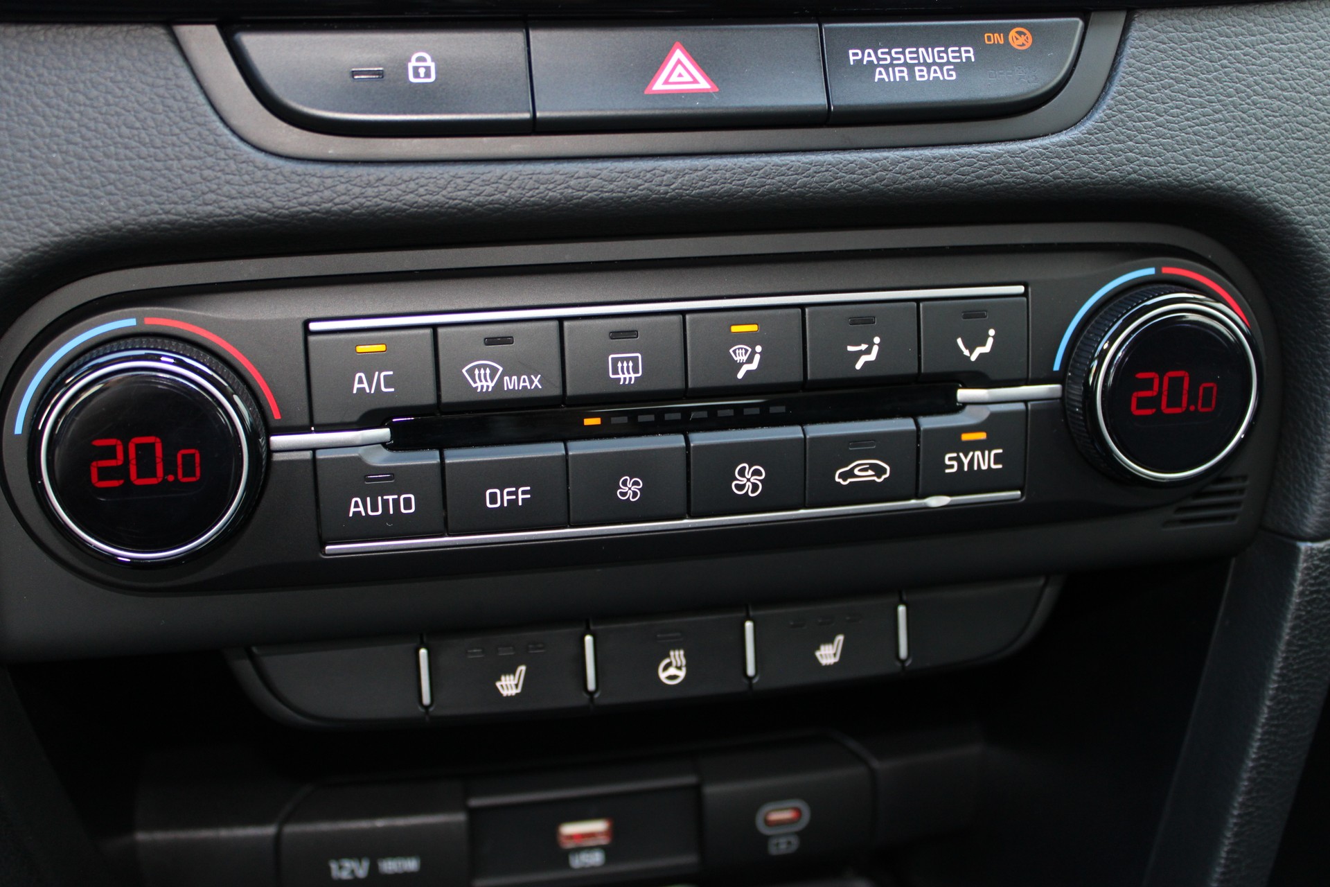 KIA Ceed 1.5 T-GDi MHEV Power DCT-image-14