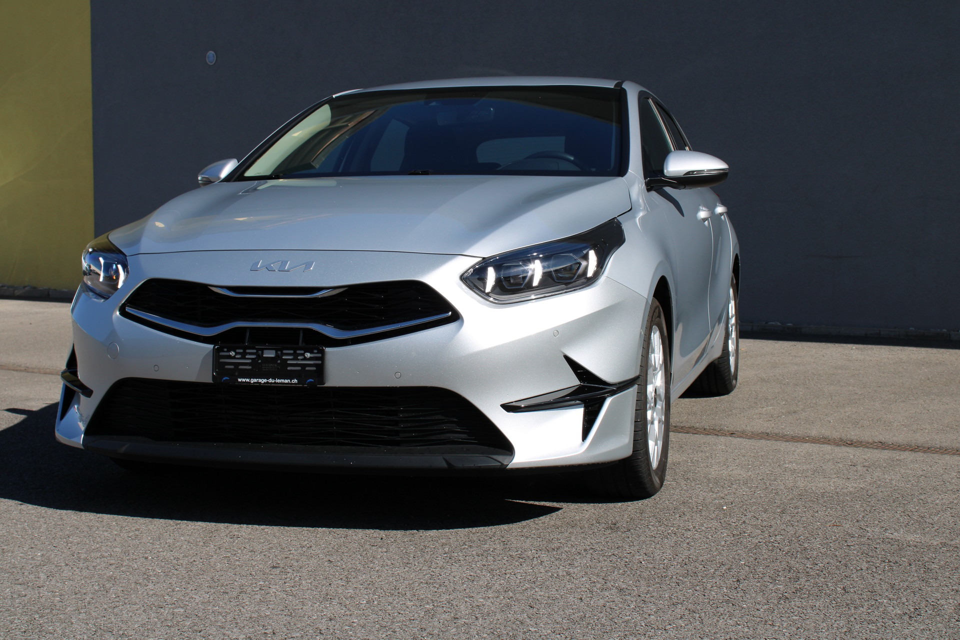 KIA Ceed 1.5 T-GDi MHEV Power DCT-image-2