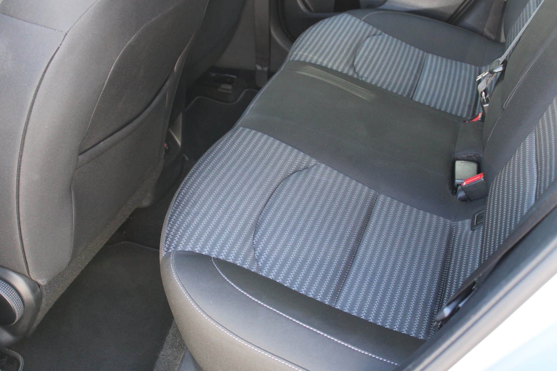 KIA Ceed 1.5 T-GDi MHEV Power DCT-image-17
