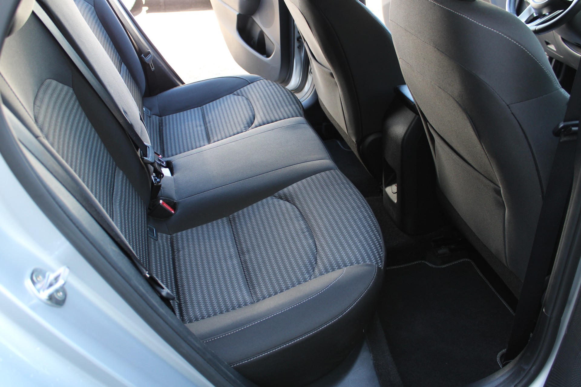 KIA Ceed 1.5 T-GDi MHEV Power DCT-image-18