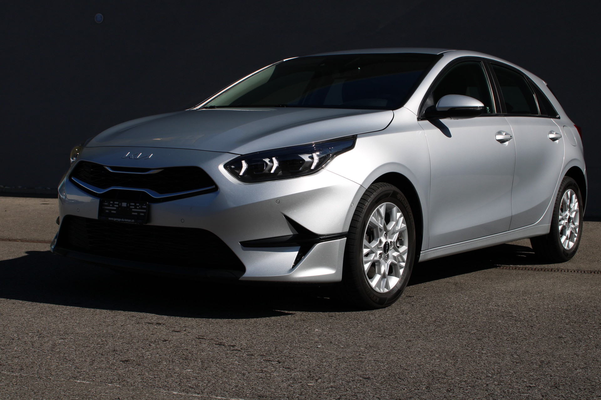 KIA Ceed 1.5 T-GDi MHEV Power DCT-image-0