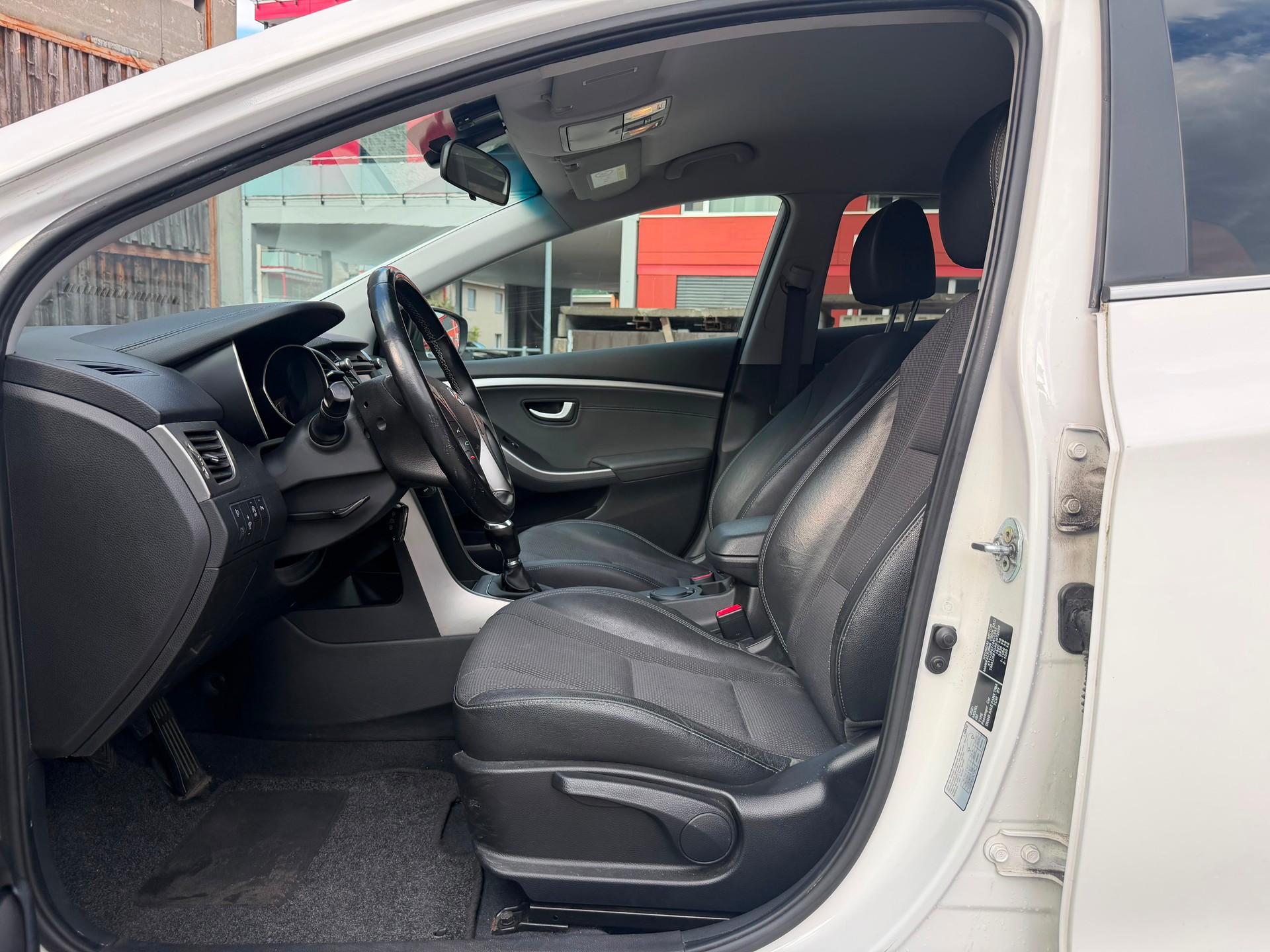 HYUNDAI i30 Wagon 1.6 CRDi Premium-image-7