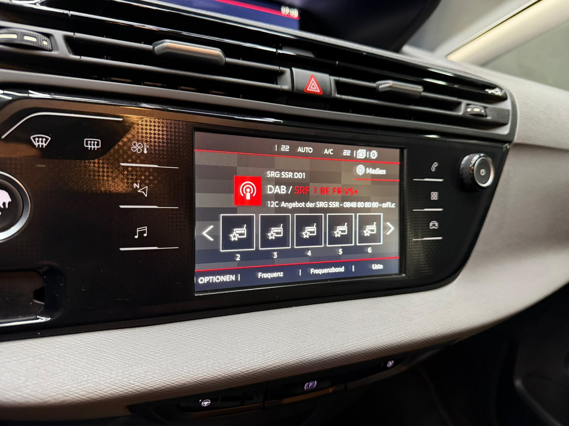 CITROEN Grand C4 Picasso 1.6i 16V THP Shine EAT6-image-7