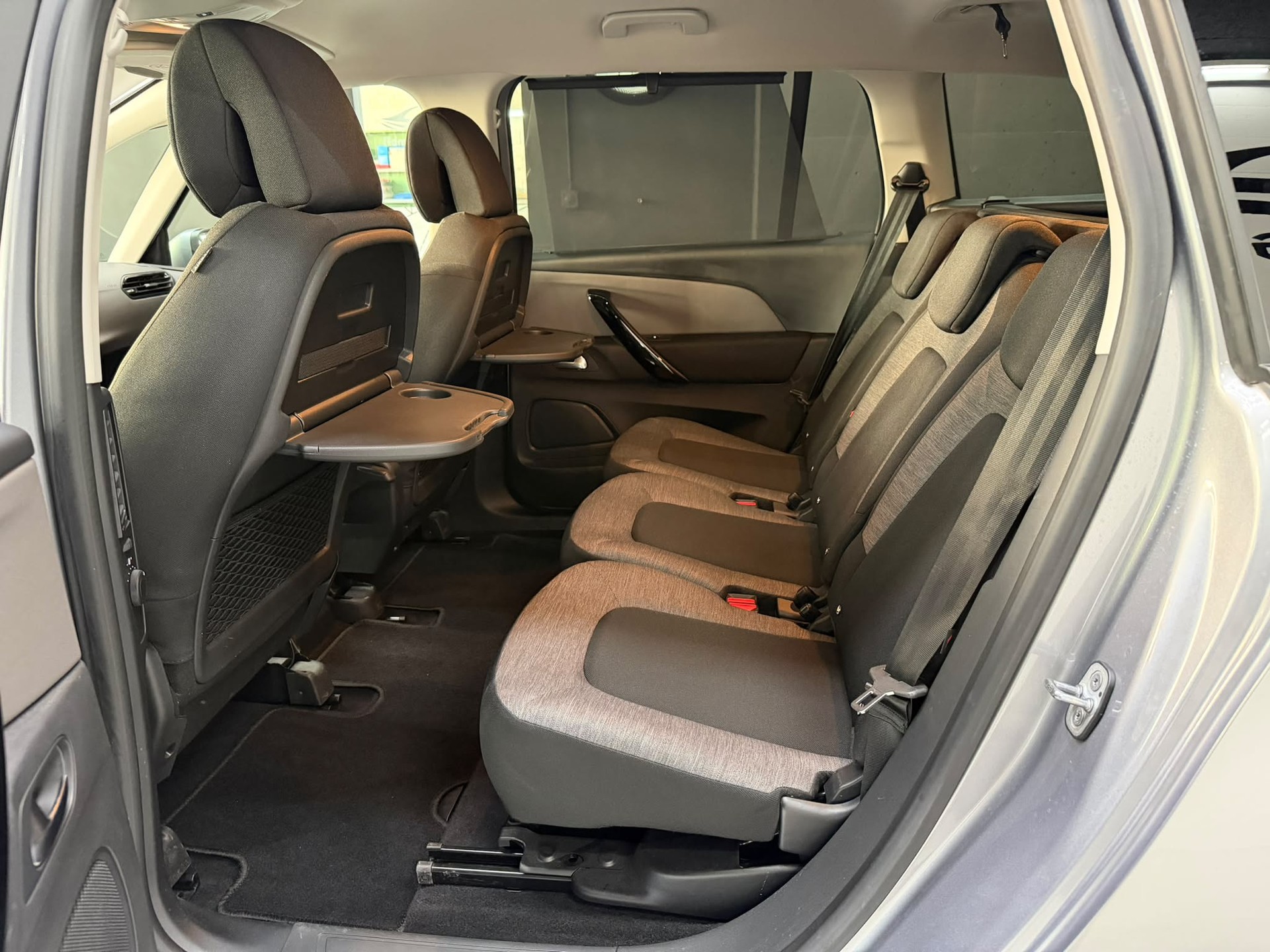 CITROEN Grand C4 Picasso 1.6i 16V THP Shine EAT6-image-14