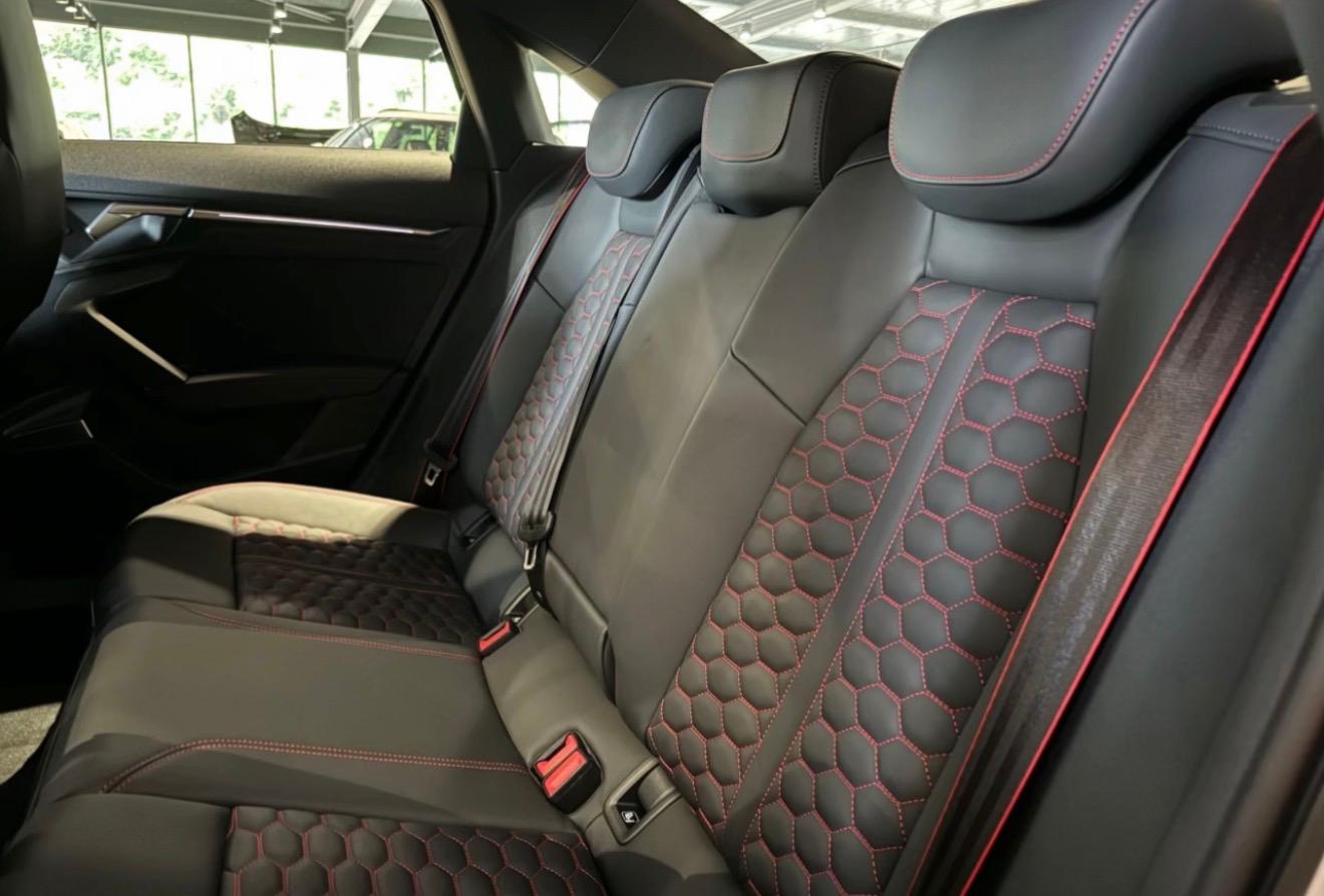 AUDI Audi RS3 2.5 TFSI quattro S-Tronic StrollSport Aerokit-image-5