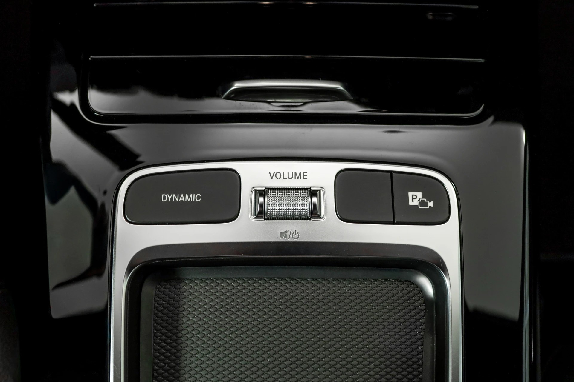 MERCEDES-BENZ A 180 7G-DCT MULTIBEAM LED / DISTRONIC / Caméra de recul-image-24