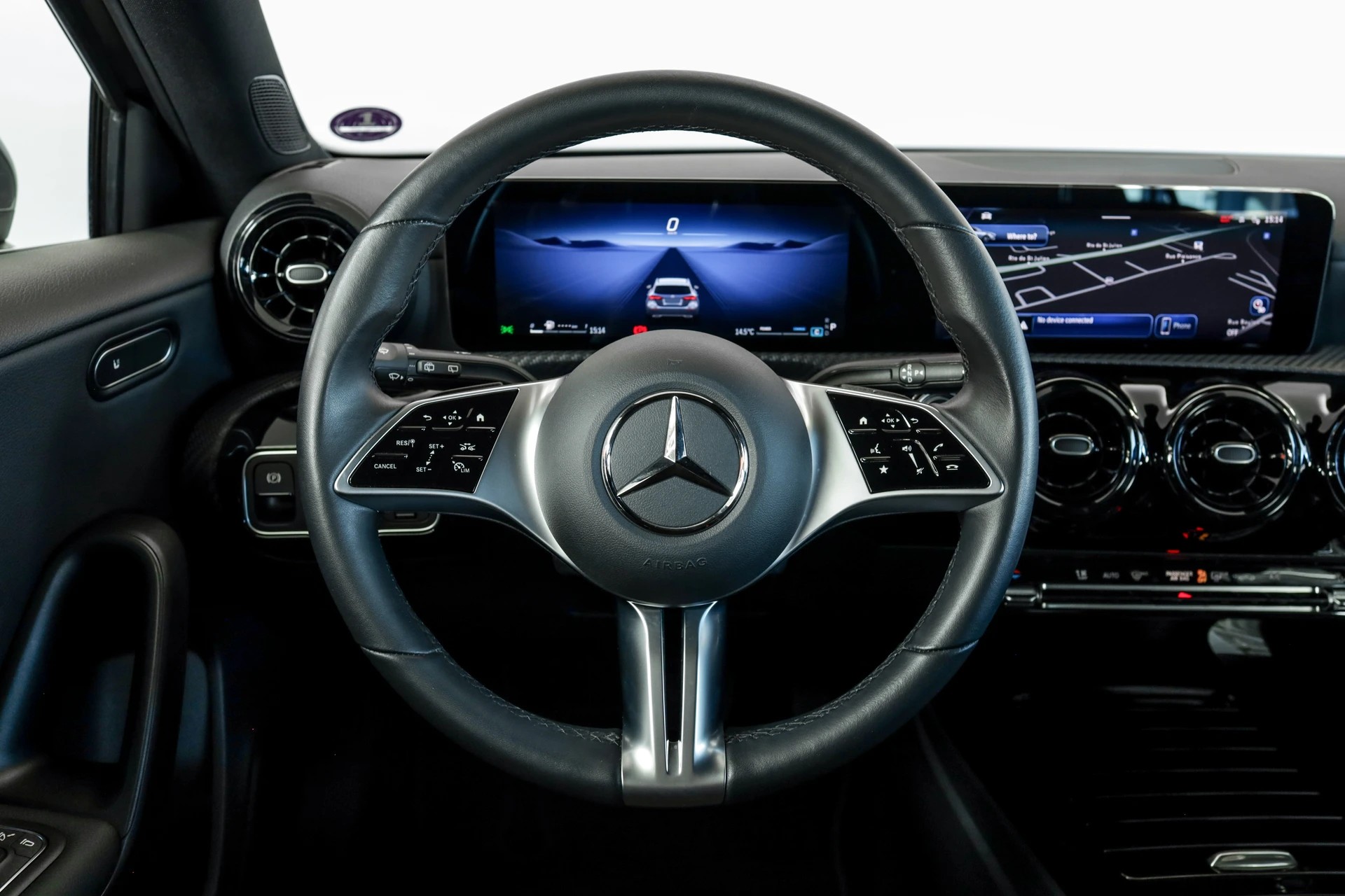 MERCEDES-BENZ A 180 7G-DCT MULTIBEAM LED / DISTRONIC / Caméra de recul-image-15