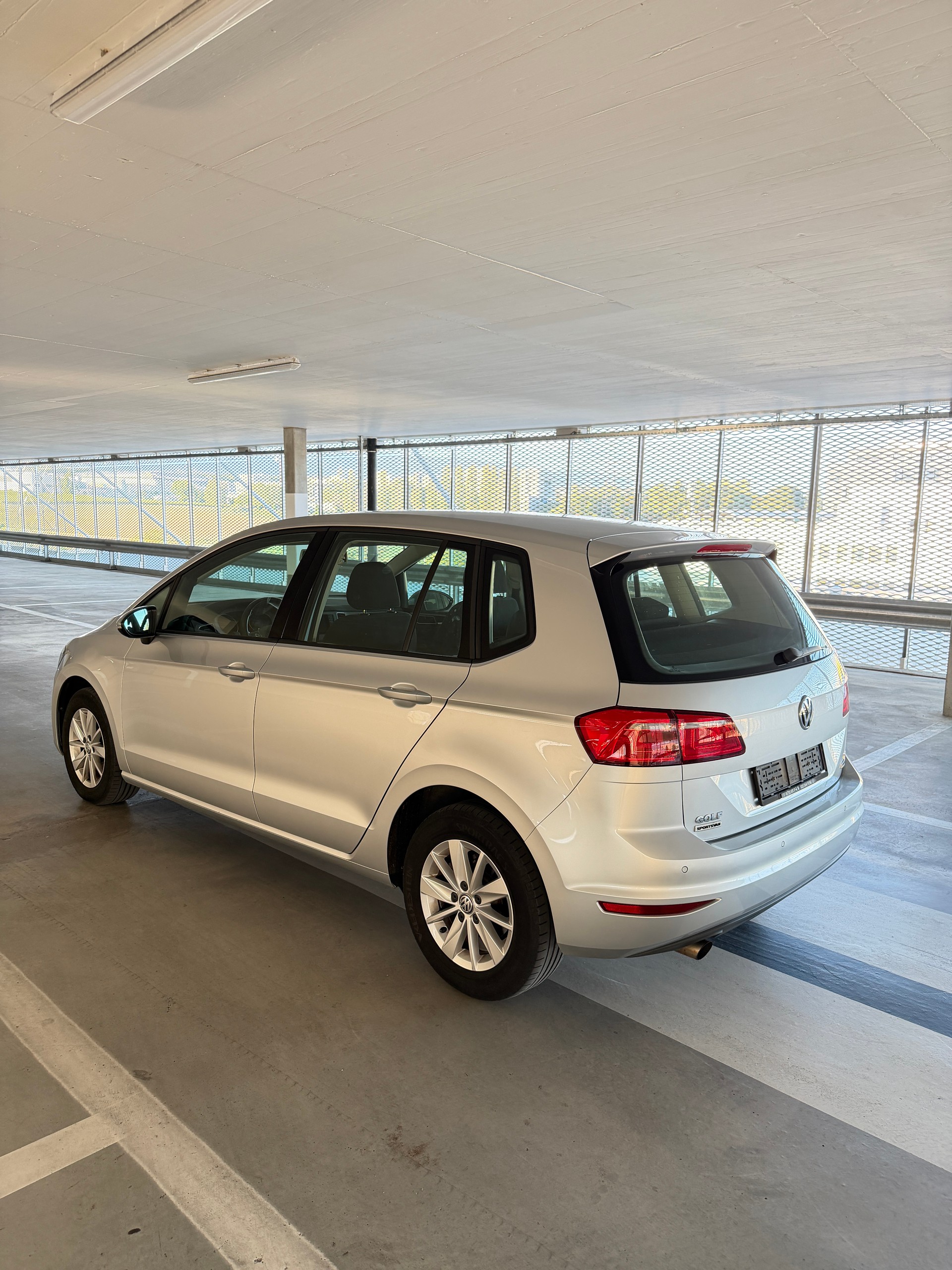 VW Golf Sportsvan 1.2 TSI DSG - Expertise du jour-image-4