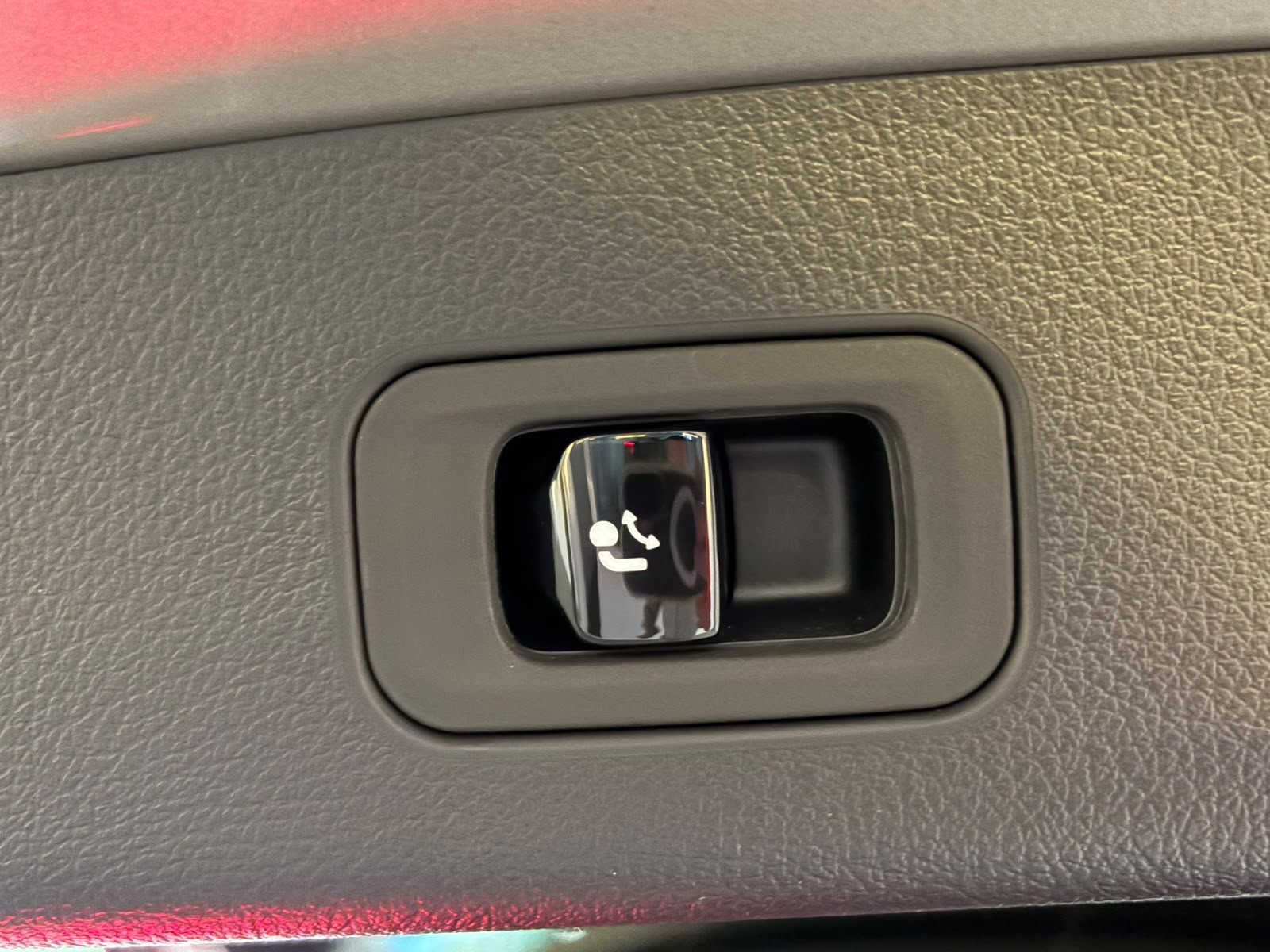MERCEDES-BENZ GLC 300 e 4Matic EQ Star 9G-Tronic-image-7