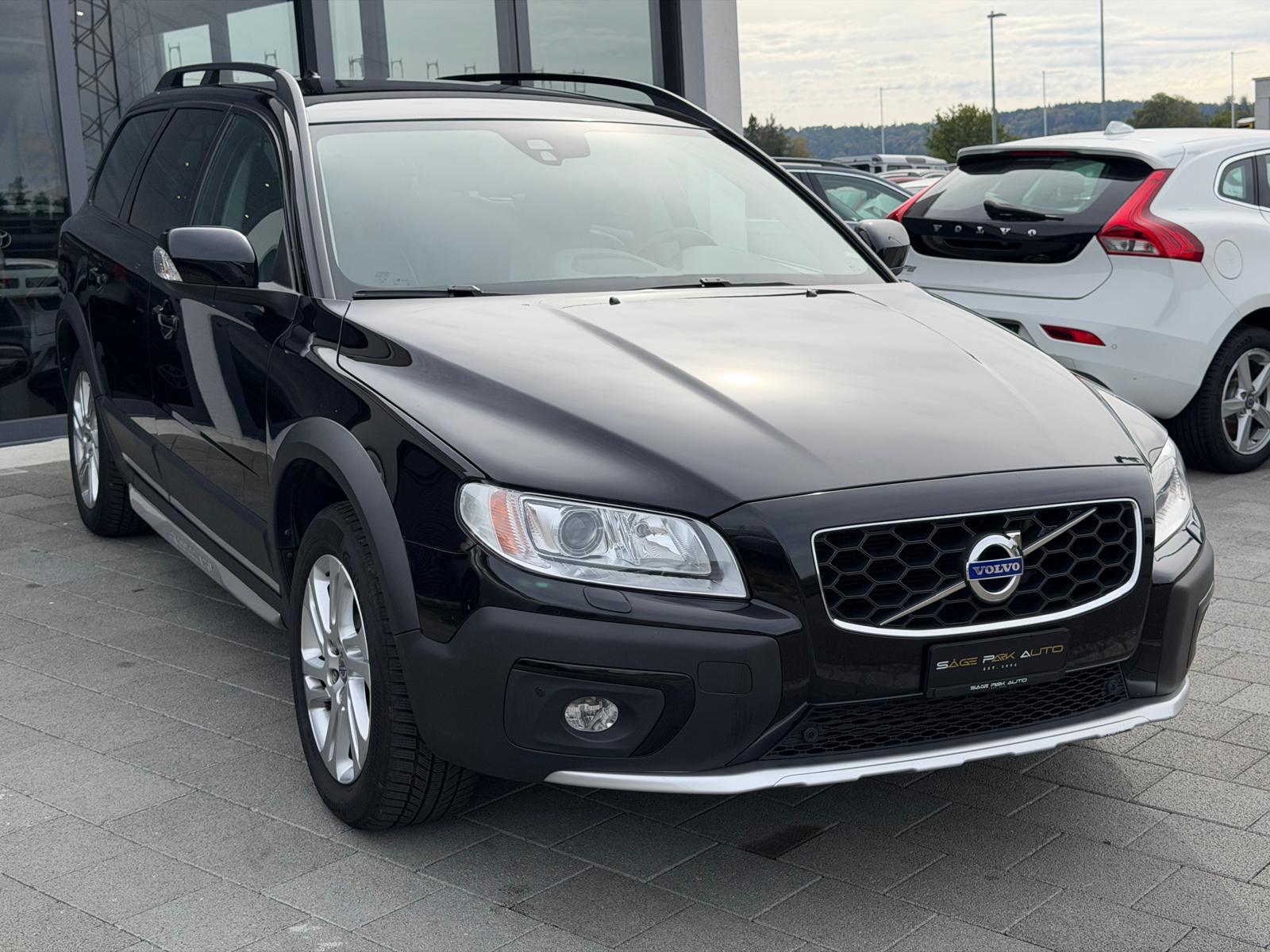 VOLVO XC70 2.4 D4 Classic Edition AWD-image-1