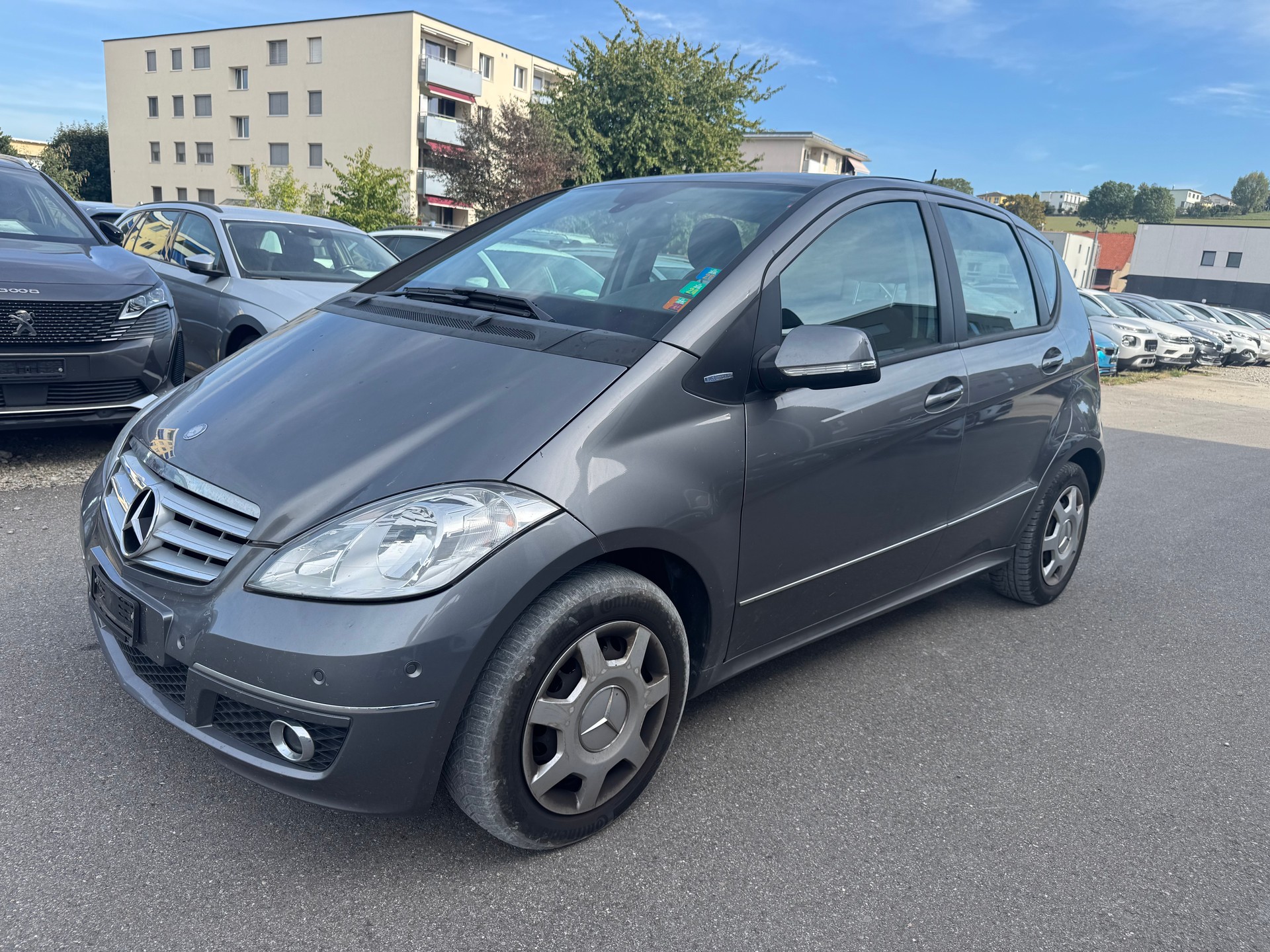 MERCEDES-BENZ A 180 (170) BlueEfficiency Classic-image-0